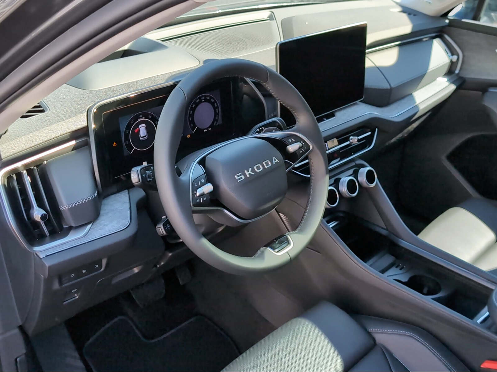 SKODA Kodiaq 2.0 TSI Dynamic-image-5