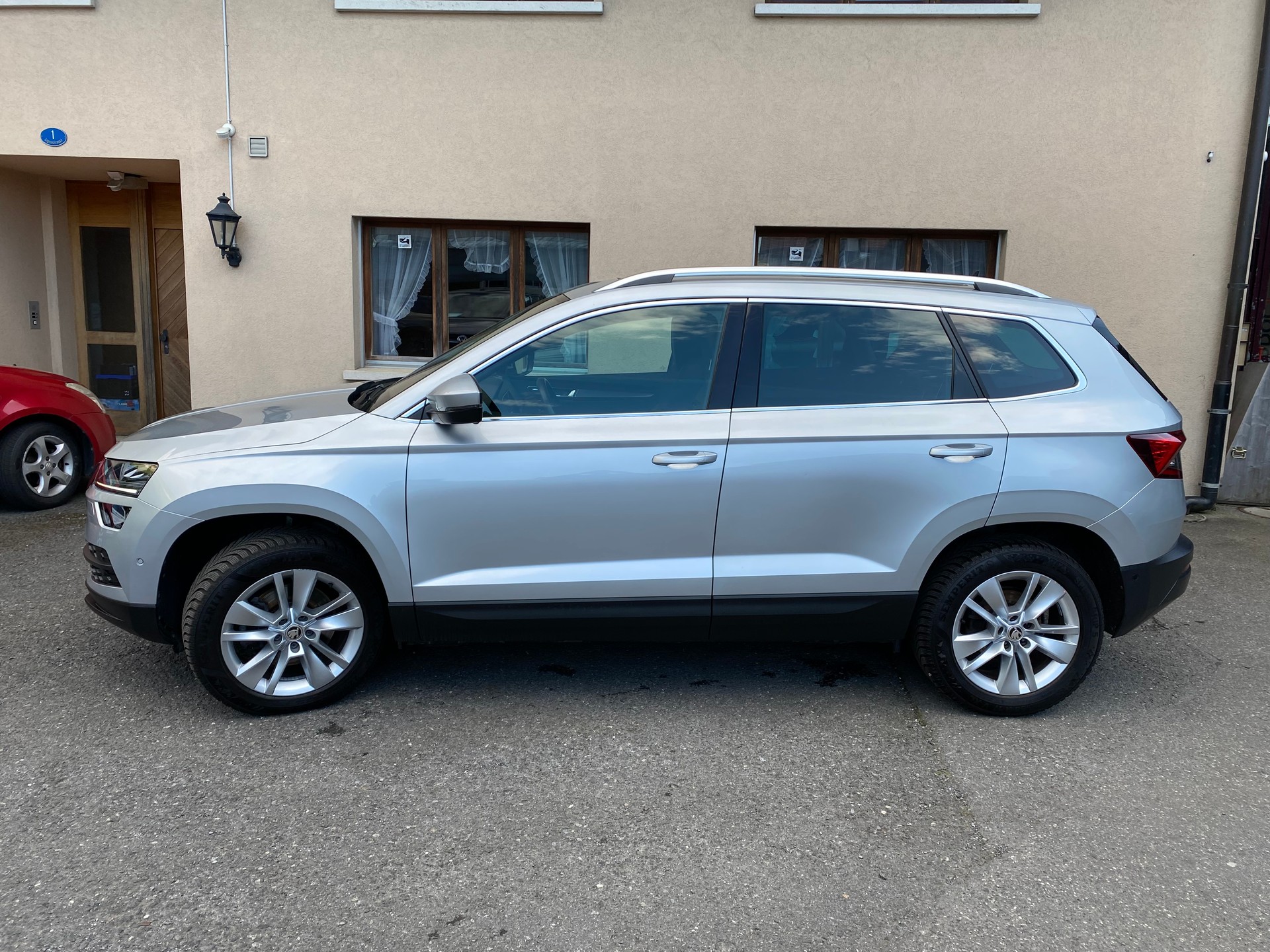 SKODA Karoq 2.0 TDI CR Style 4x4 DSG-image-8