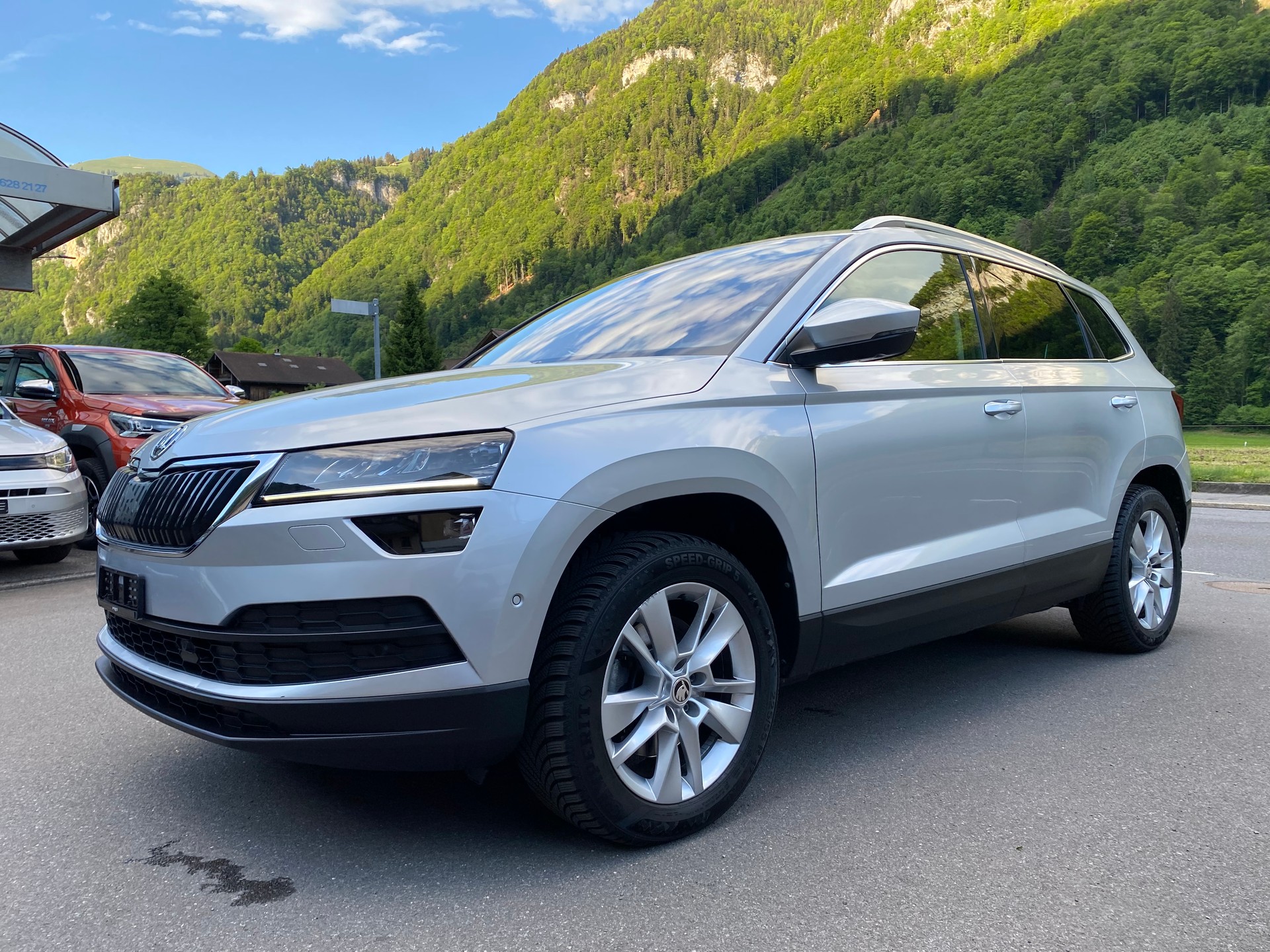 SKODA Karoq 2.0 TDI CR Style 4x4 DSG-image-1