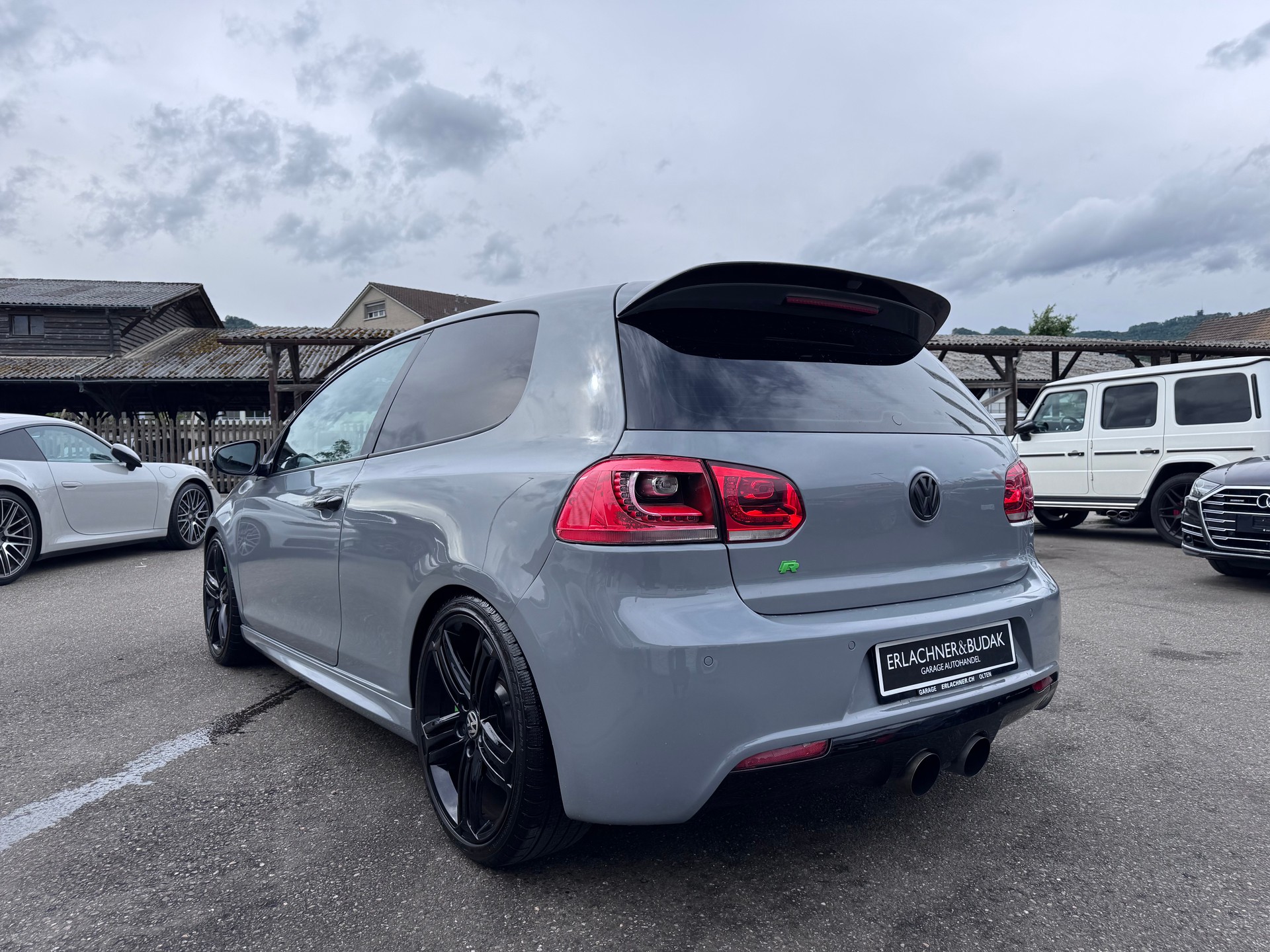 VW Golf 2.0 TSI R 4Motion DSG-image-3