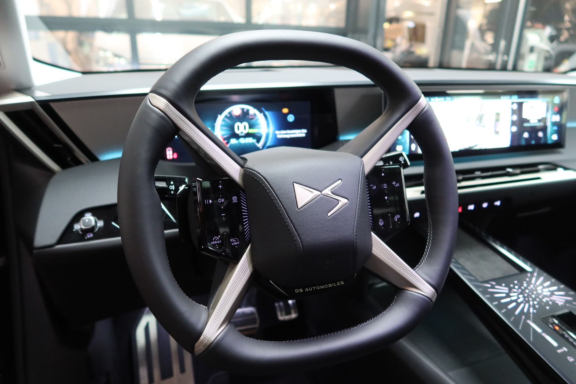 DS AUTOMOBILES LR 4x4 350 ETOILE-image-9