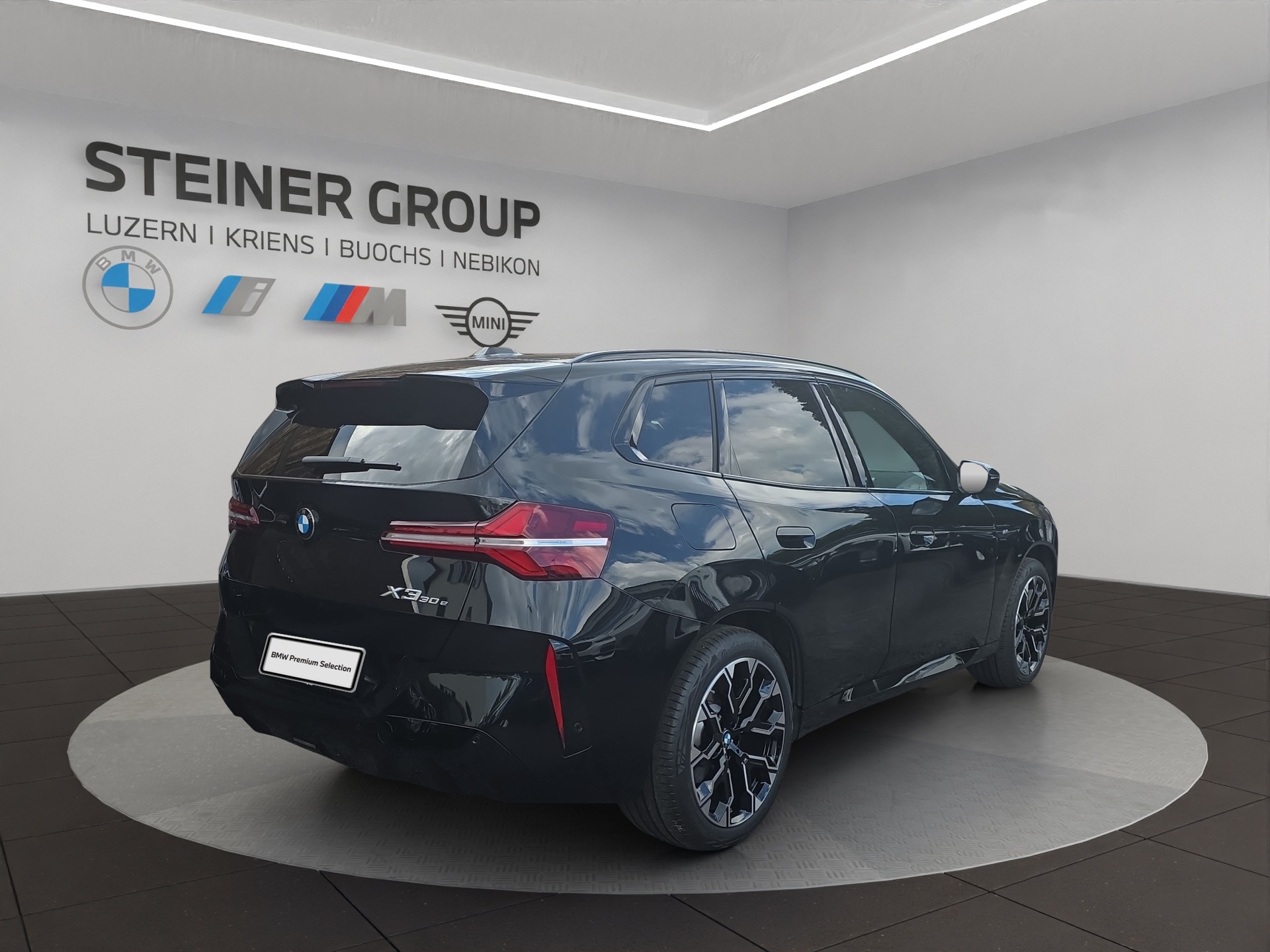 BMW X3 xDrive 30e M Sport-showroom-element-3