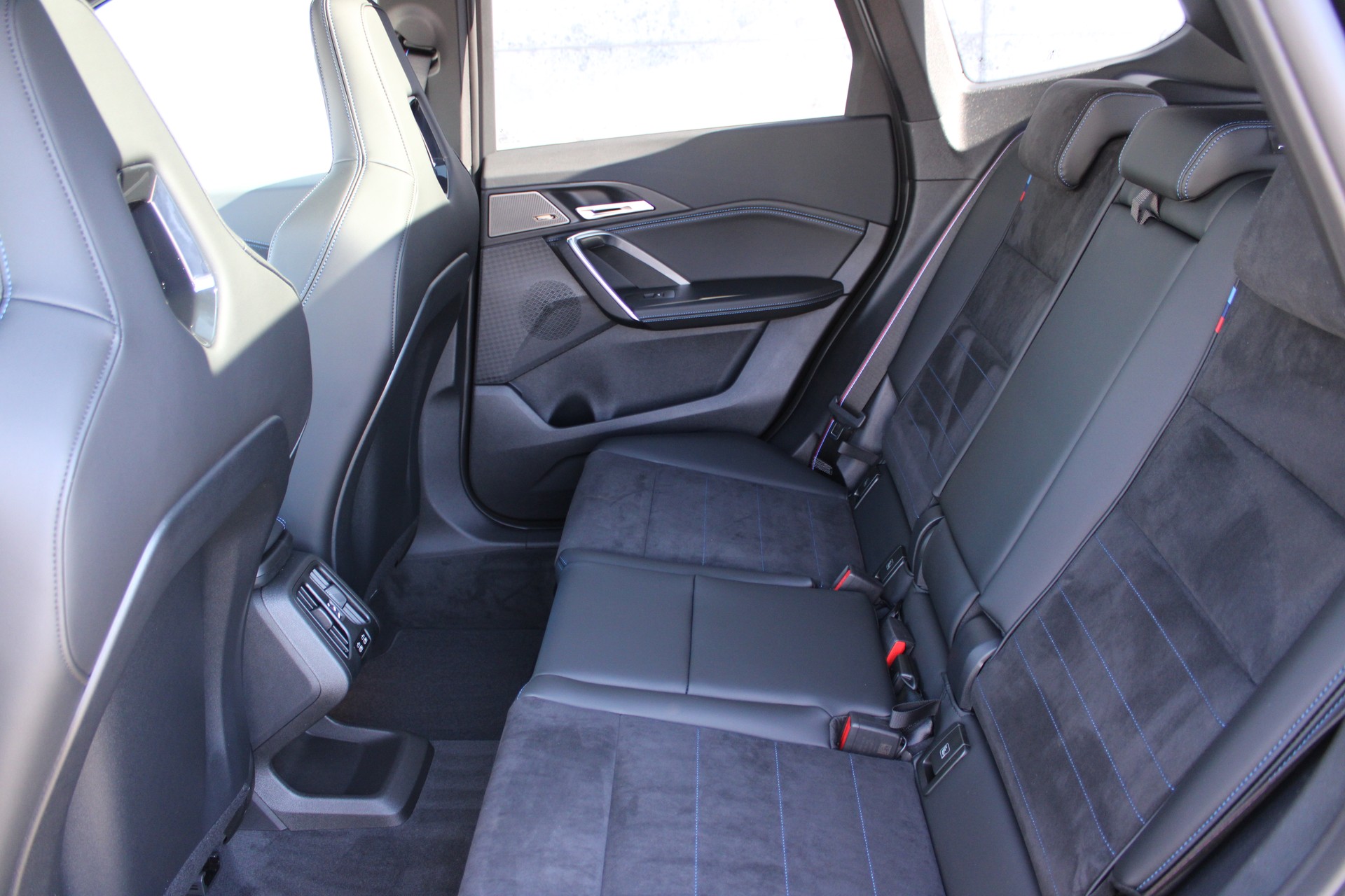 BMW X1 M35i xDrive-image-14
