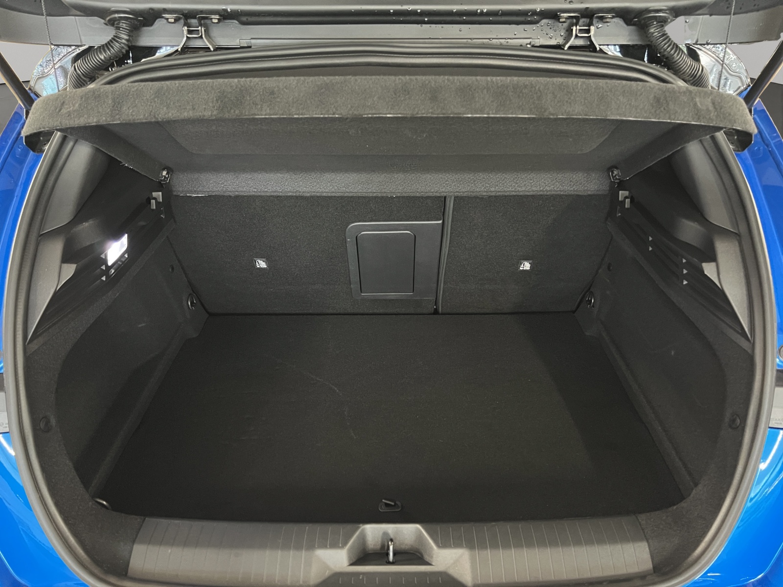 OPEL Astra-e Swiss Plus-image-14
