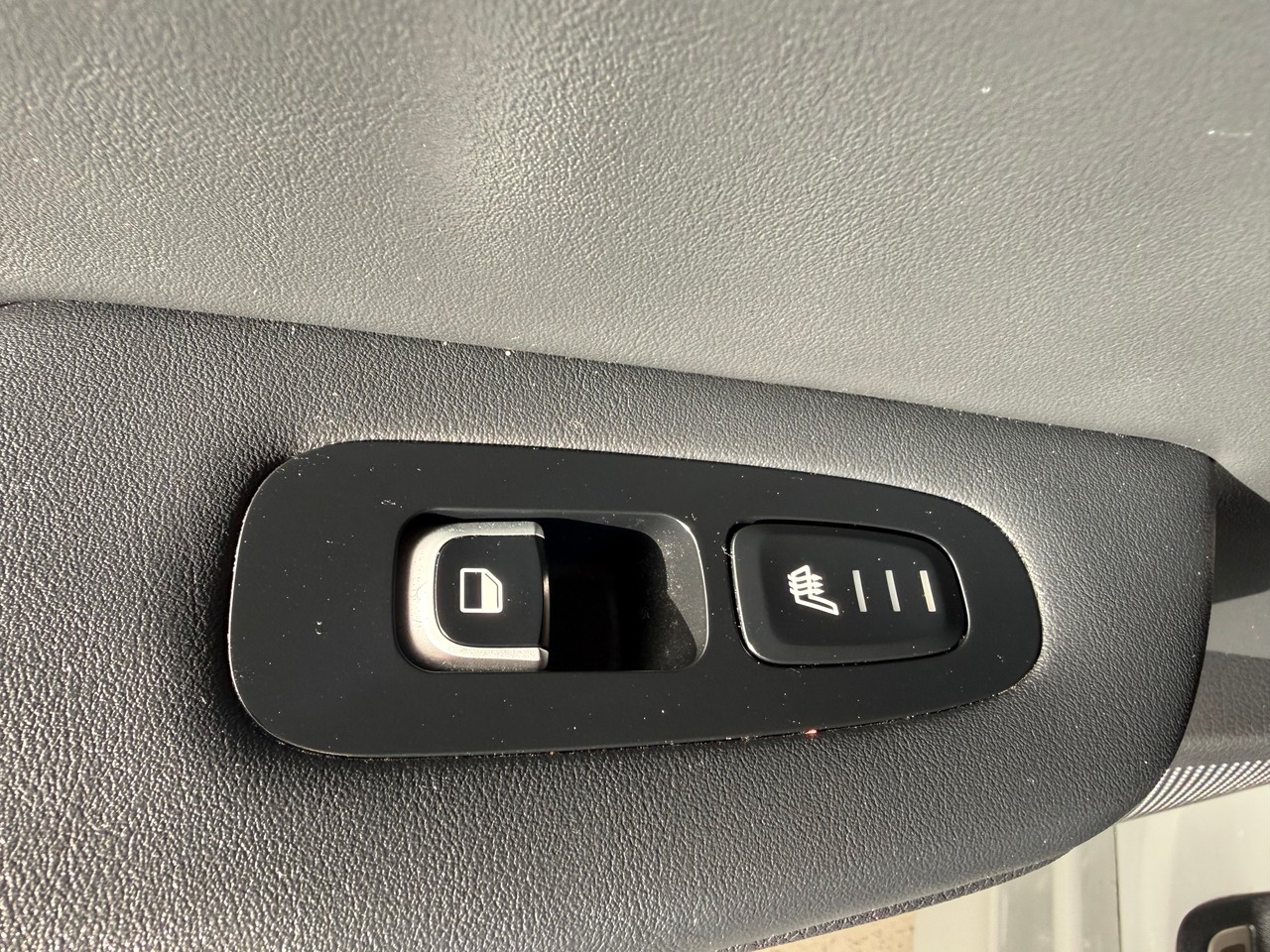 KIA Stinger 3.3 T-GDi GT Automat AWD-image-16