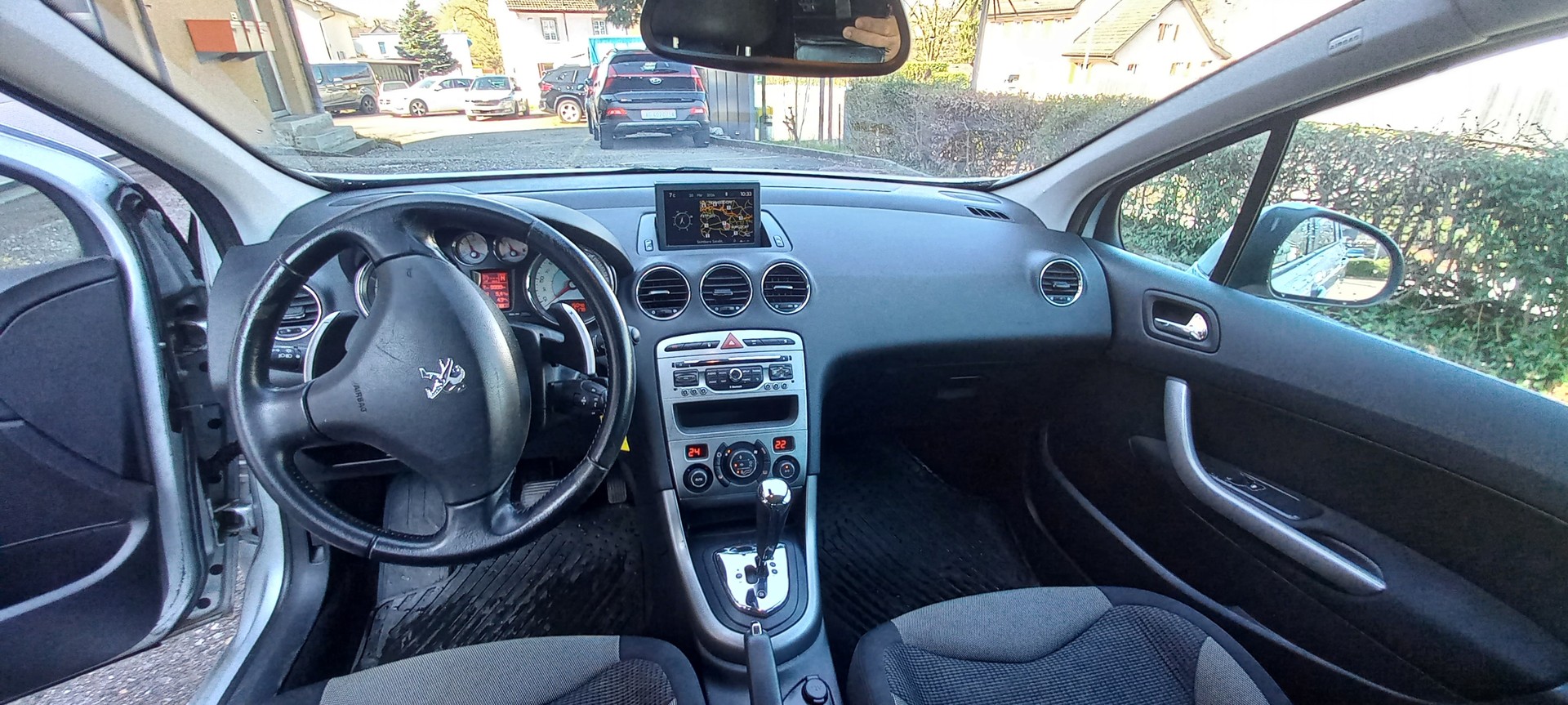 PEUGEOT 308 SW 1.6 HDI Business EGS6-image-13