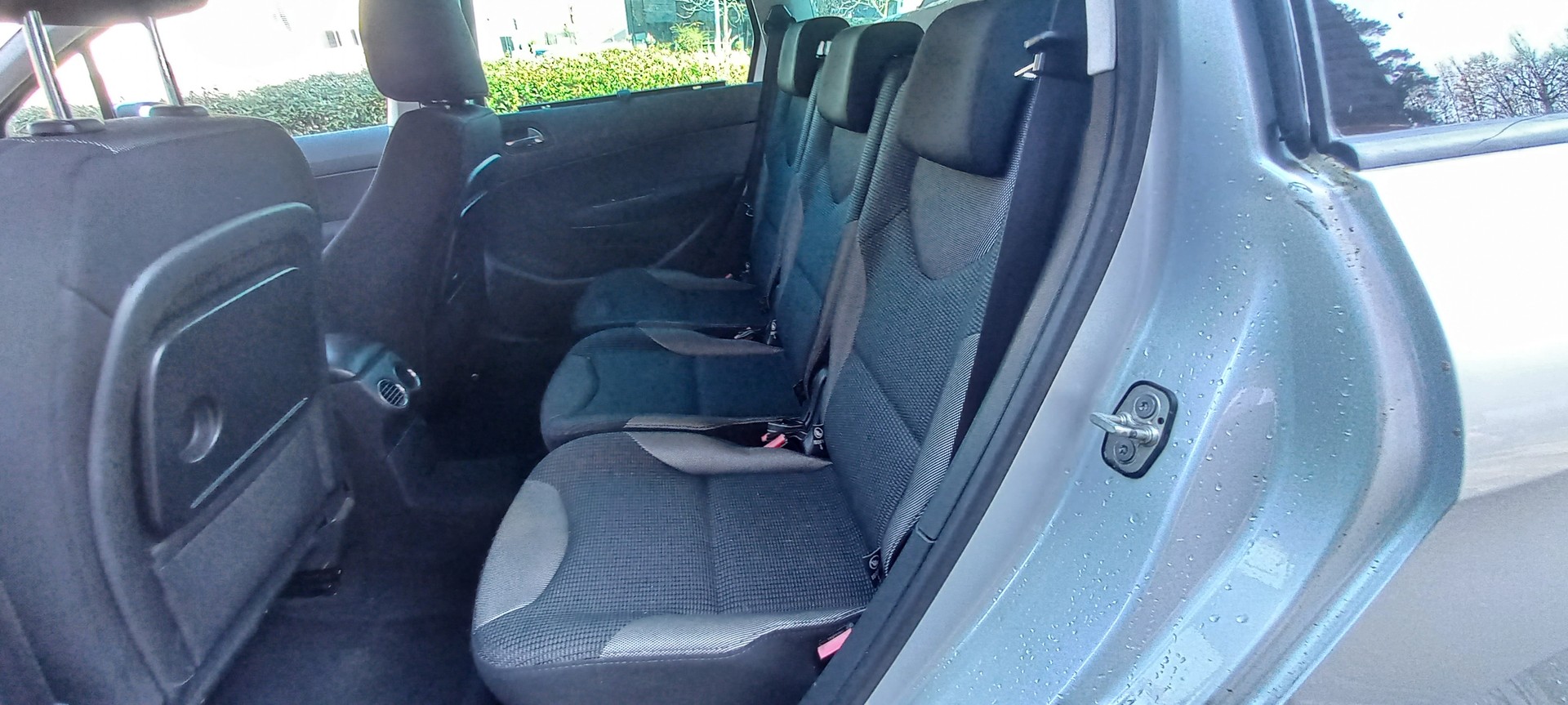 PEUGEOT 308 SW 1.6 HDI Business EGS6-image-15