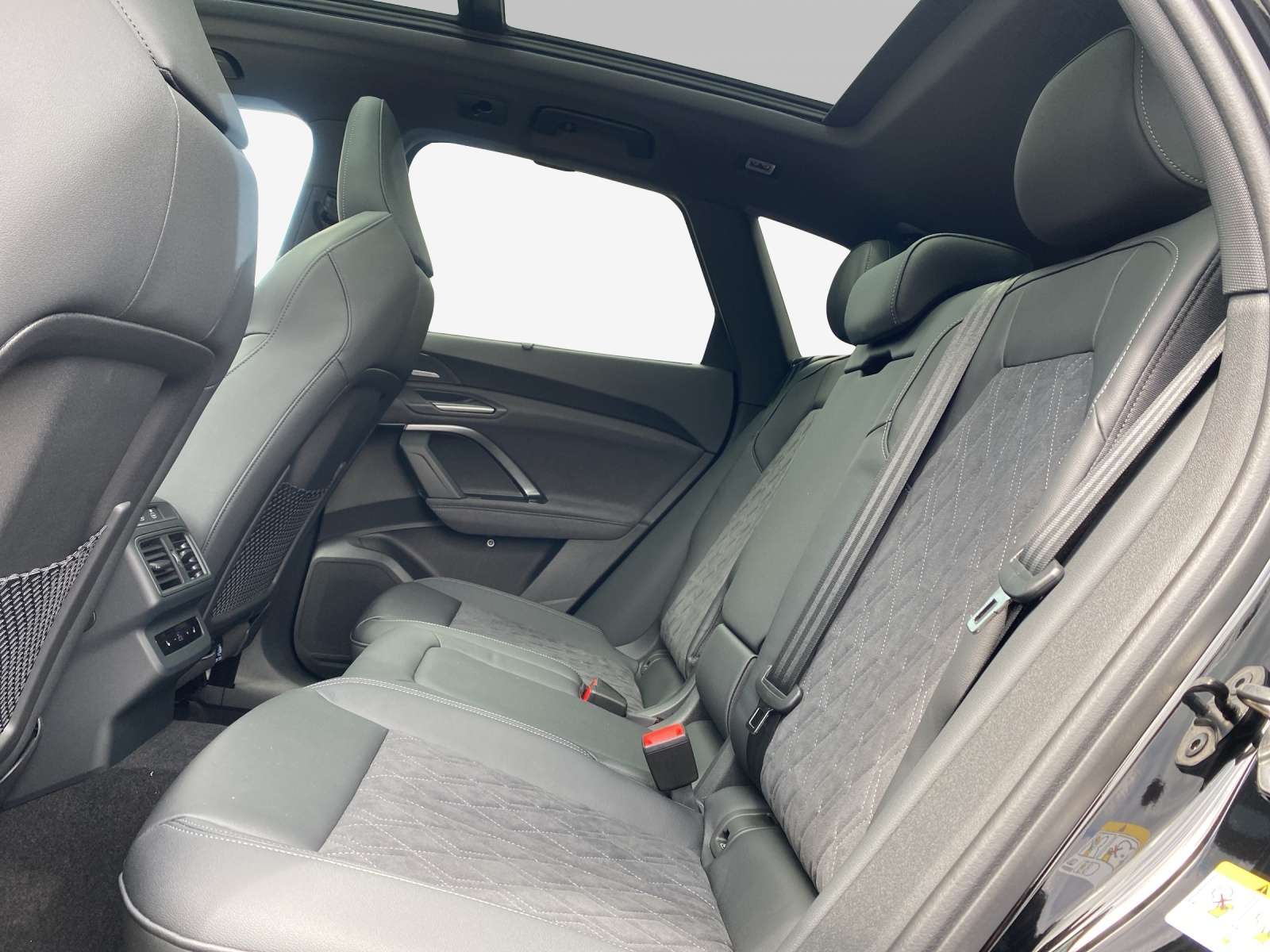 AUDI Q5 TDI quattro 220 kW S-tronic-image-11