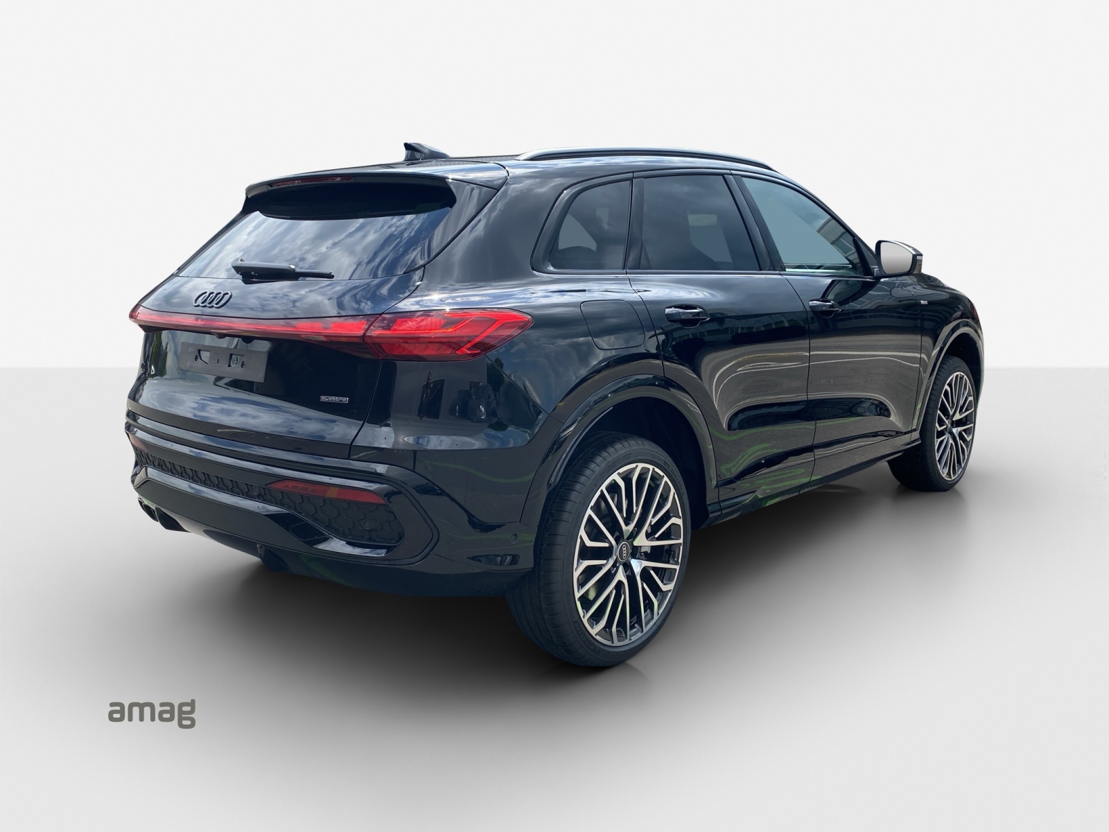 AUDI Q5 TDI quattro 220 kW S-tronic-image-4