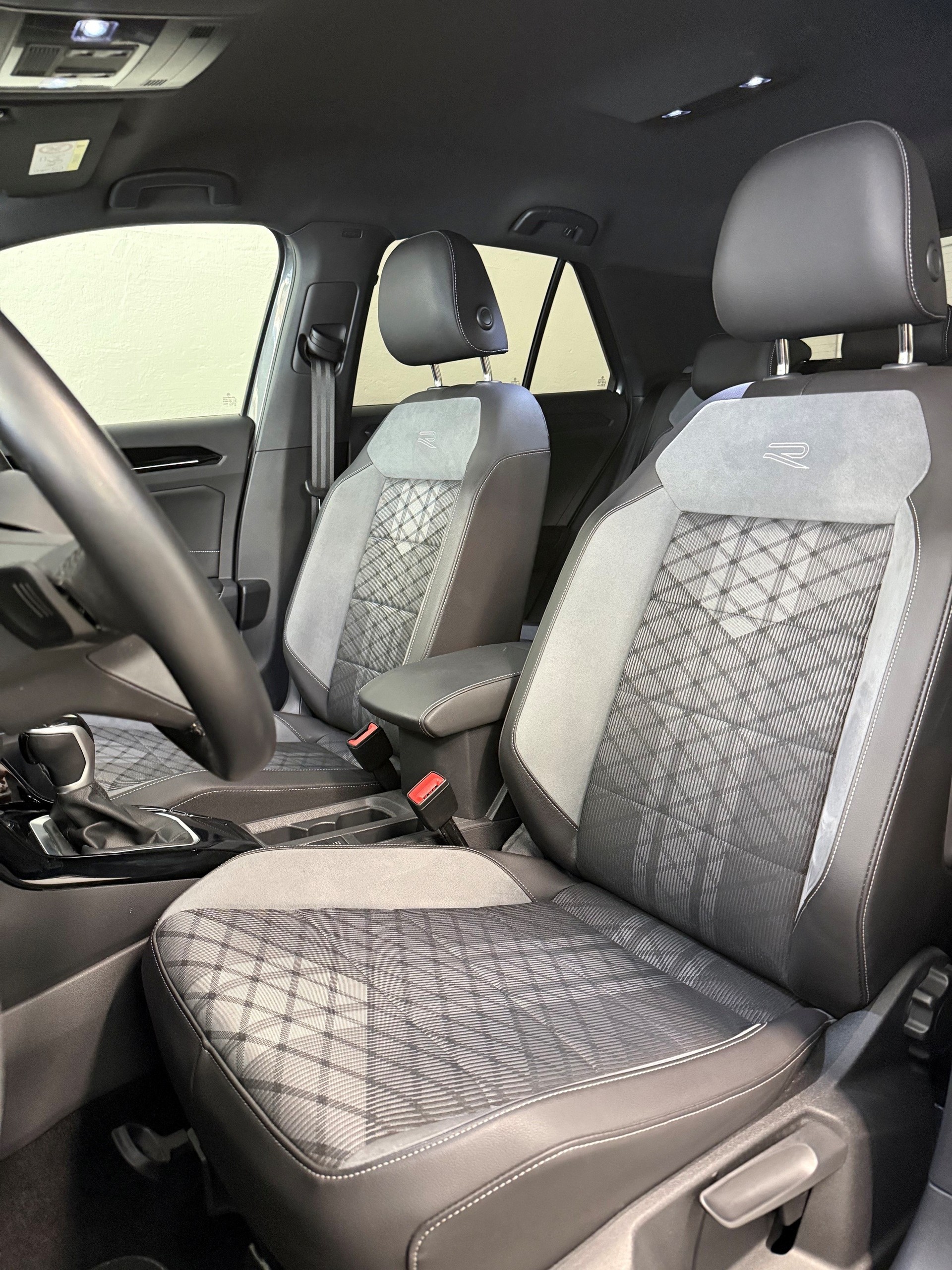 VW T-Roc 1.5 TSI EVO R-Line DSG-image-5