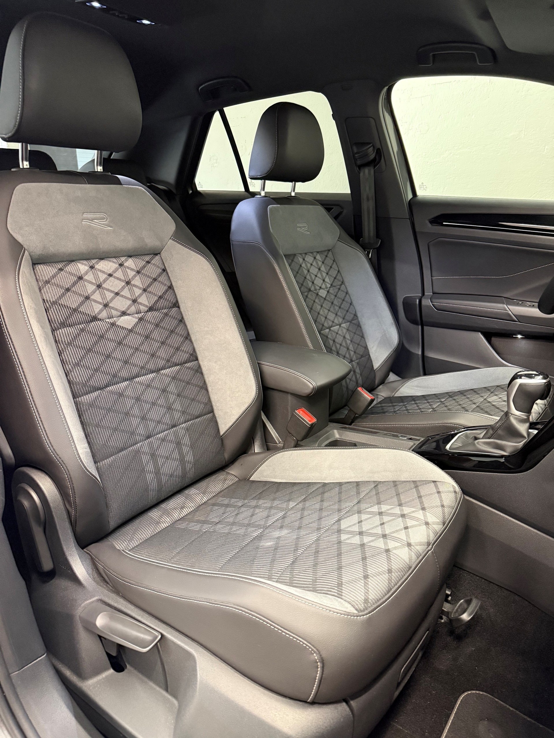 VW T-Roc 1.5 TSI EVO R-Line DSG-image-8