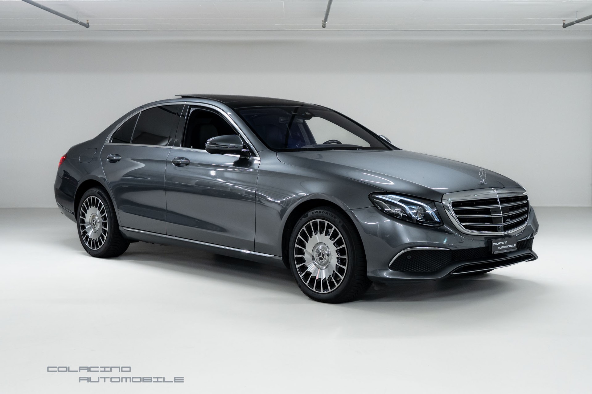MERCEDES-BENZ E 400 Exclusive 4Matic 9G-Tronic-showroom-element-2