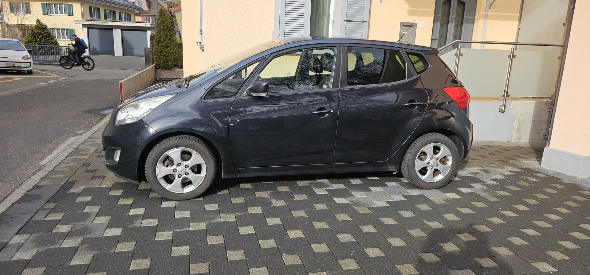 KIA 1.6 CVVT Style-image-1