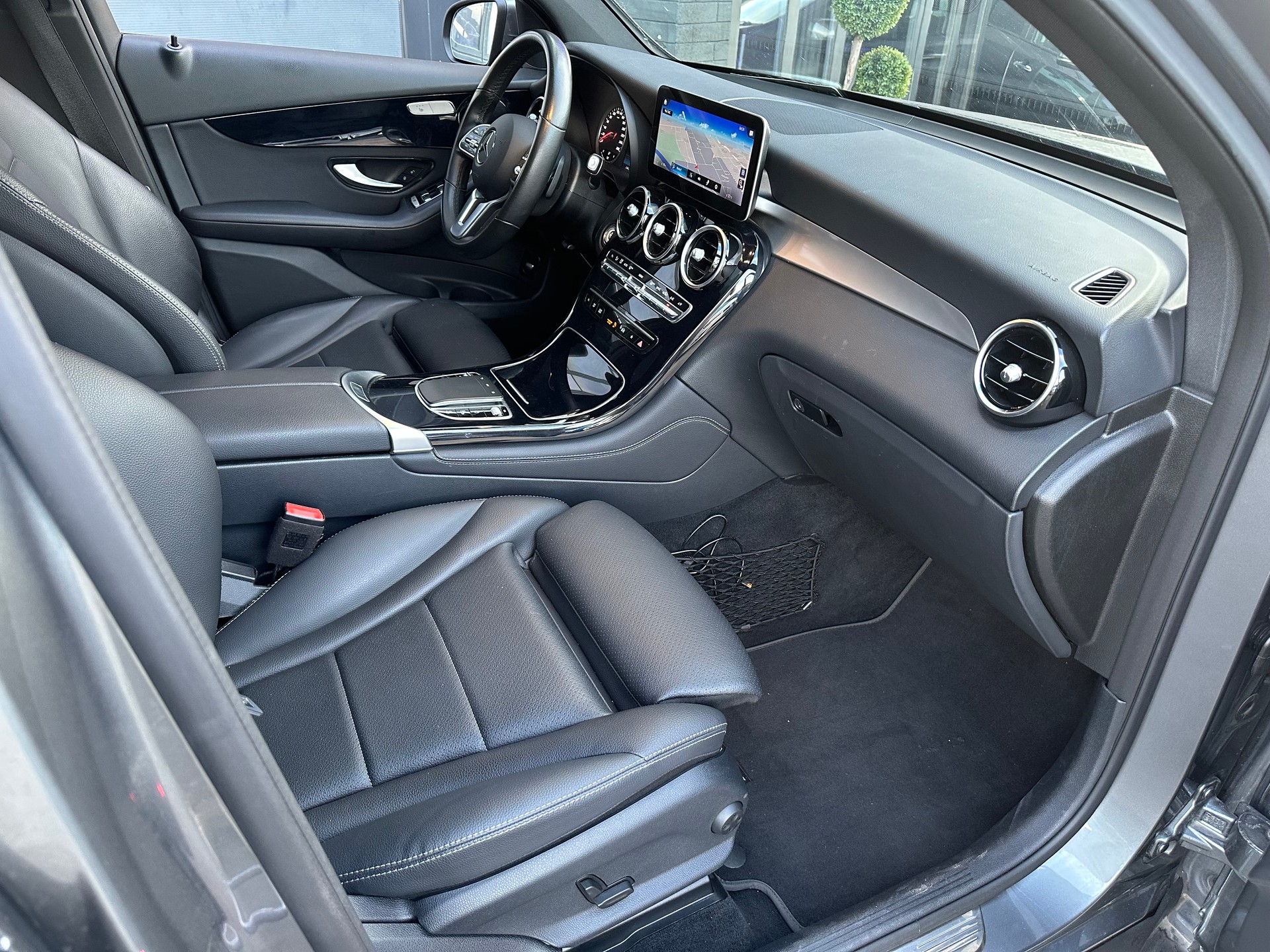MERCEDES-BENZ GLC Coupé 200 4Matic 9G-Tronic-image-21