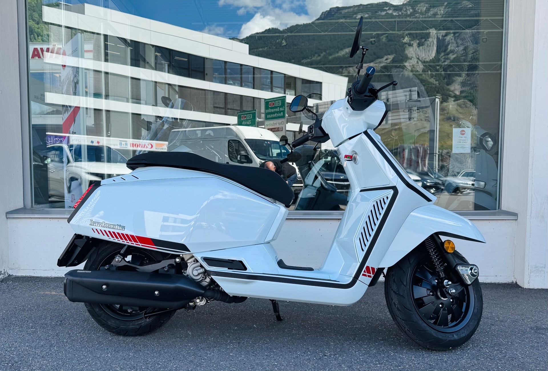 LAMBRETTA X 125-image-2