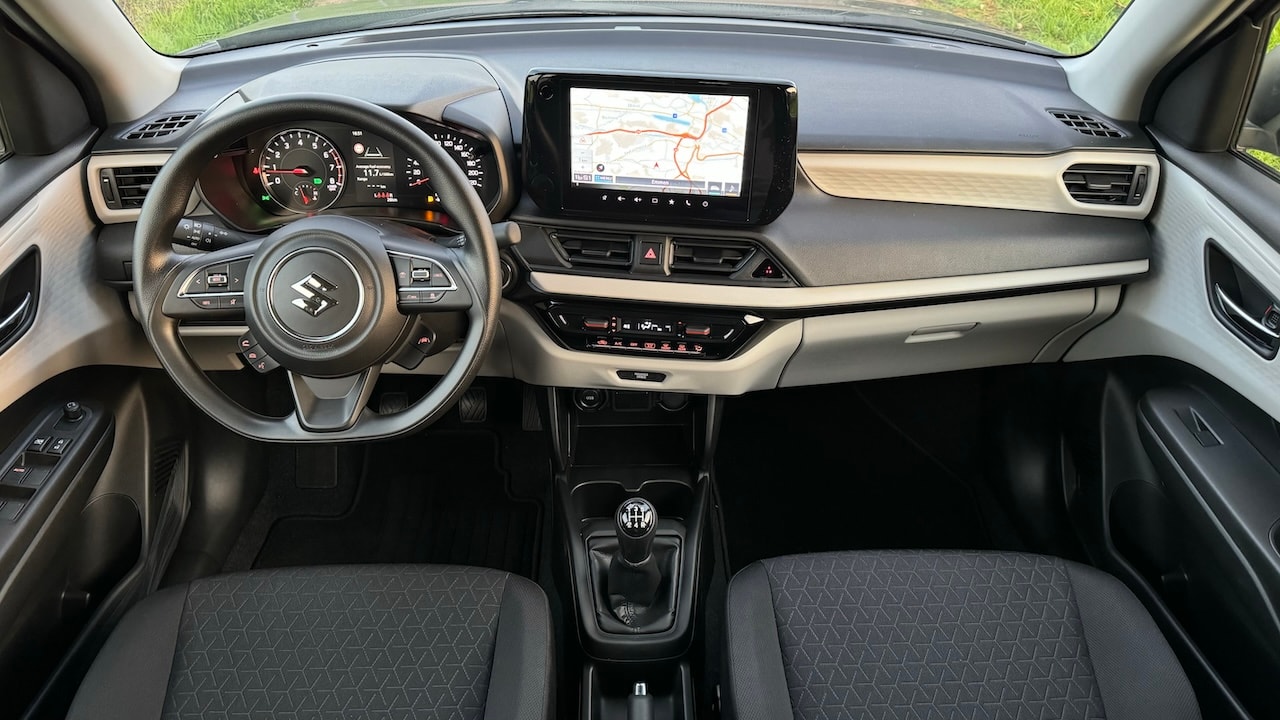 SUZUKI NEW SWIFT 1.2 COMPACT HYBRID-image-14