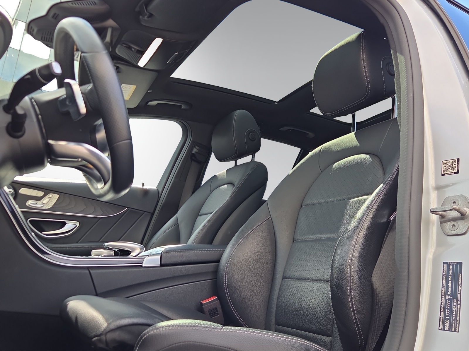 MERCEDES-BENZ C 200 AMG Line 4Matic 9G-Tronic-image-8
