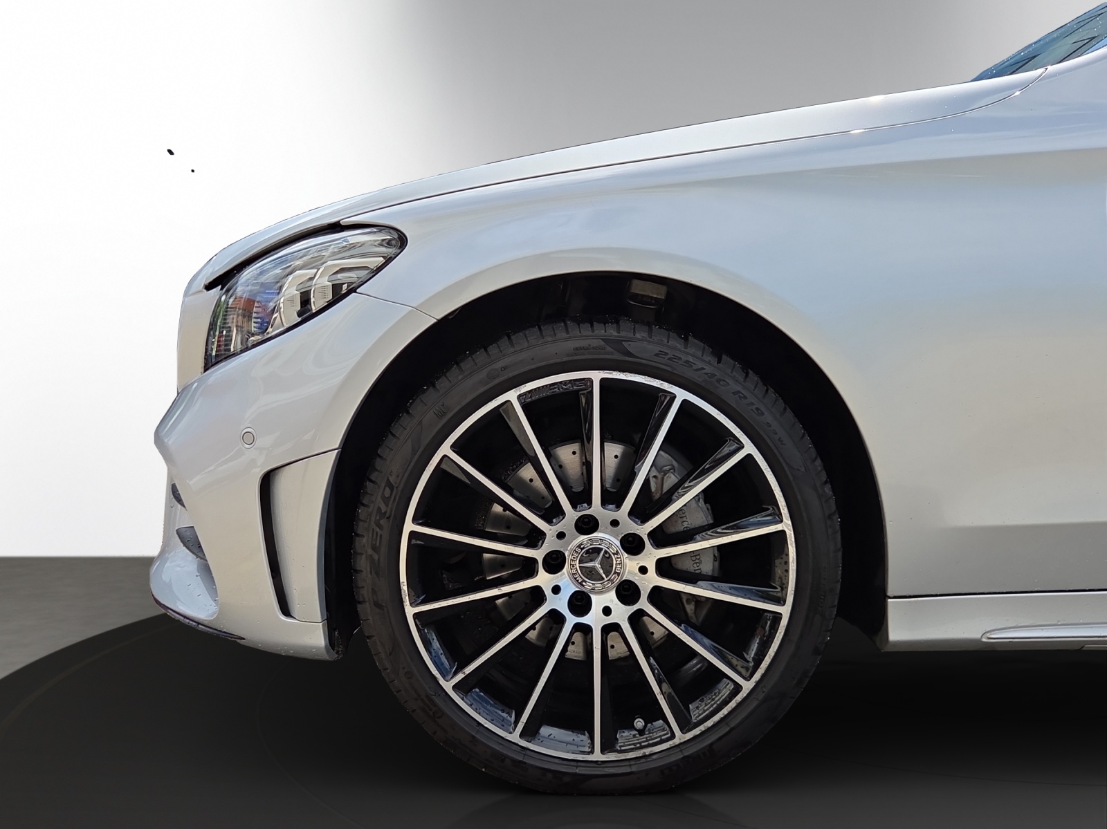 MERCEDES-BENZ C 200 AMG Line 4Matic 9G-Tronic-showroom-element-3