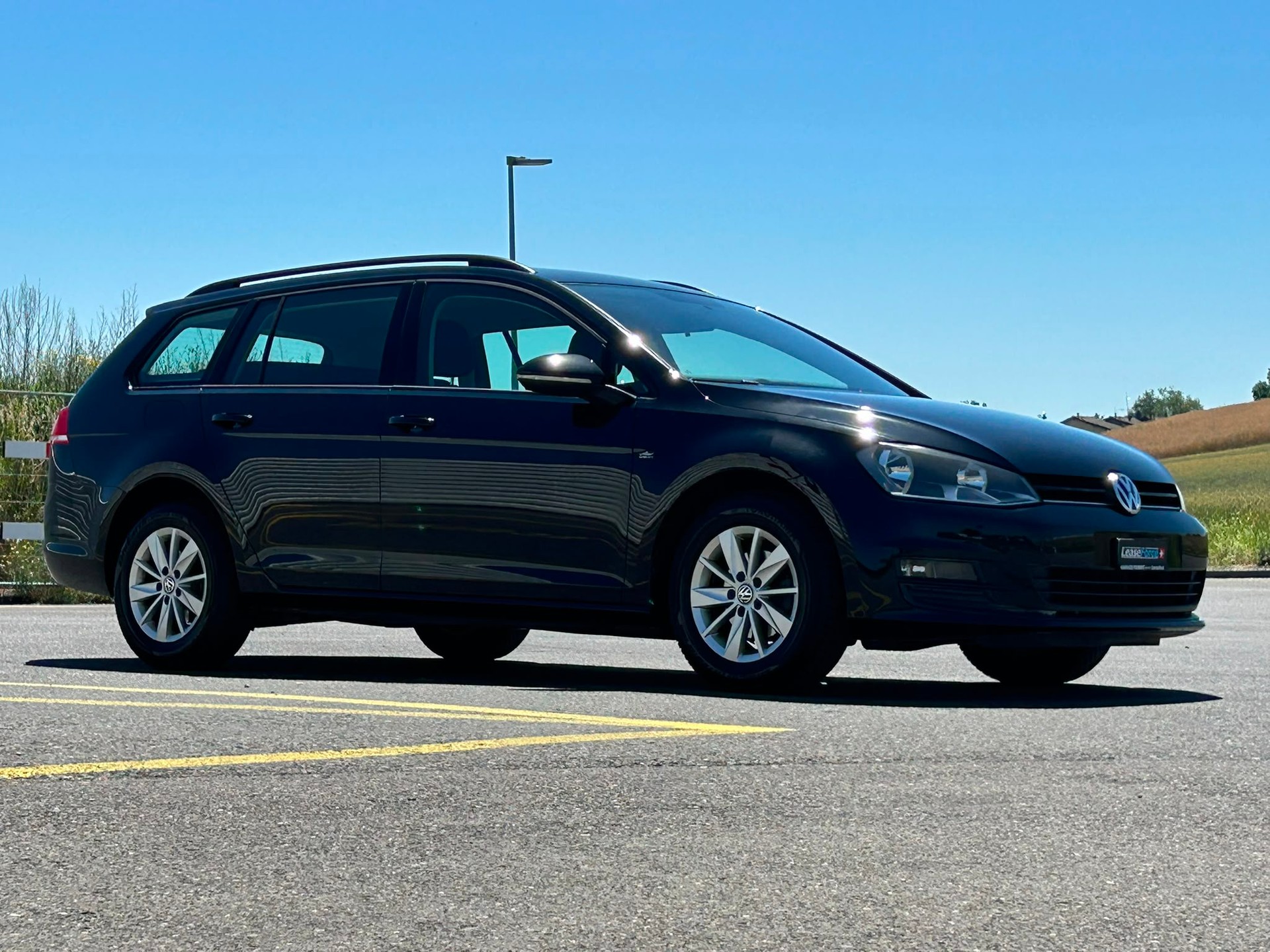 VW Break Variant 1.2 TSI-showroom-element-1