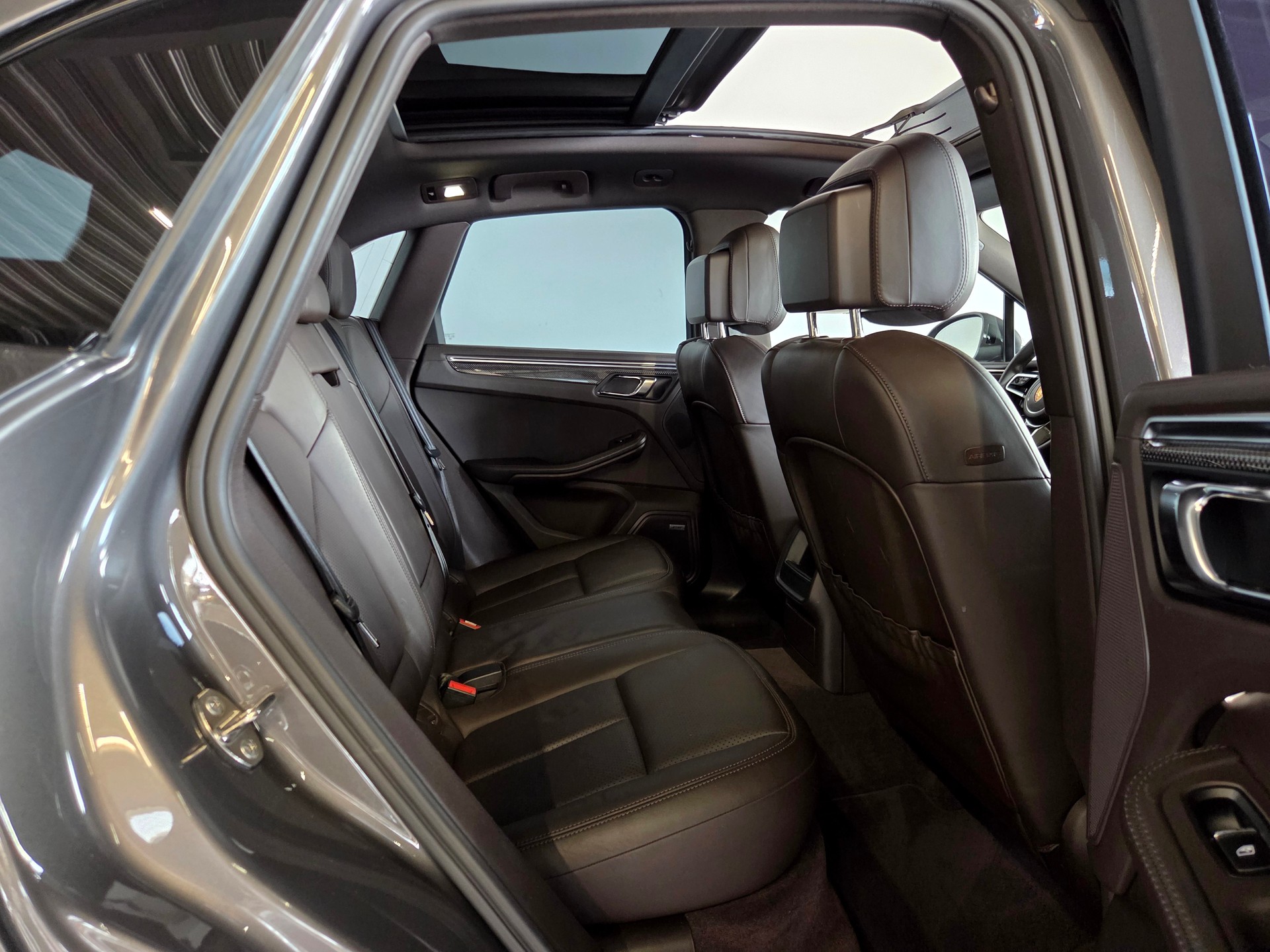 PORSCHE Macan 3.0 V6 S Diesel-image-23
