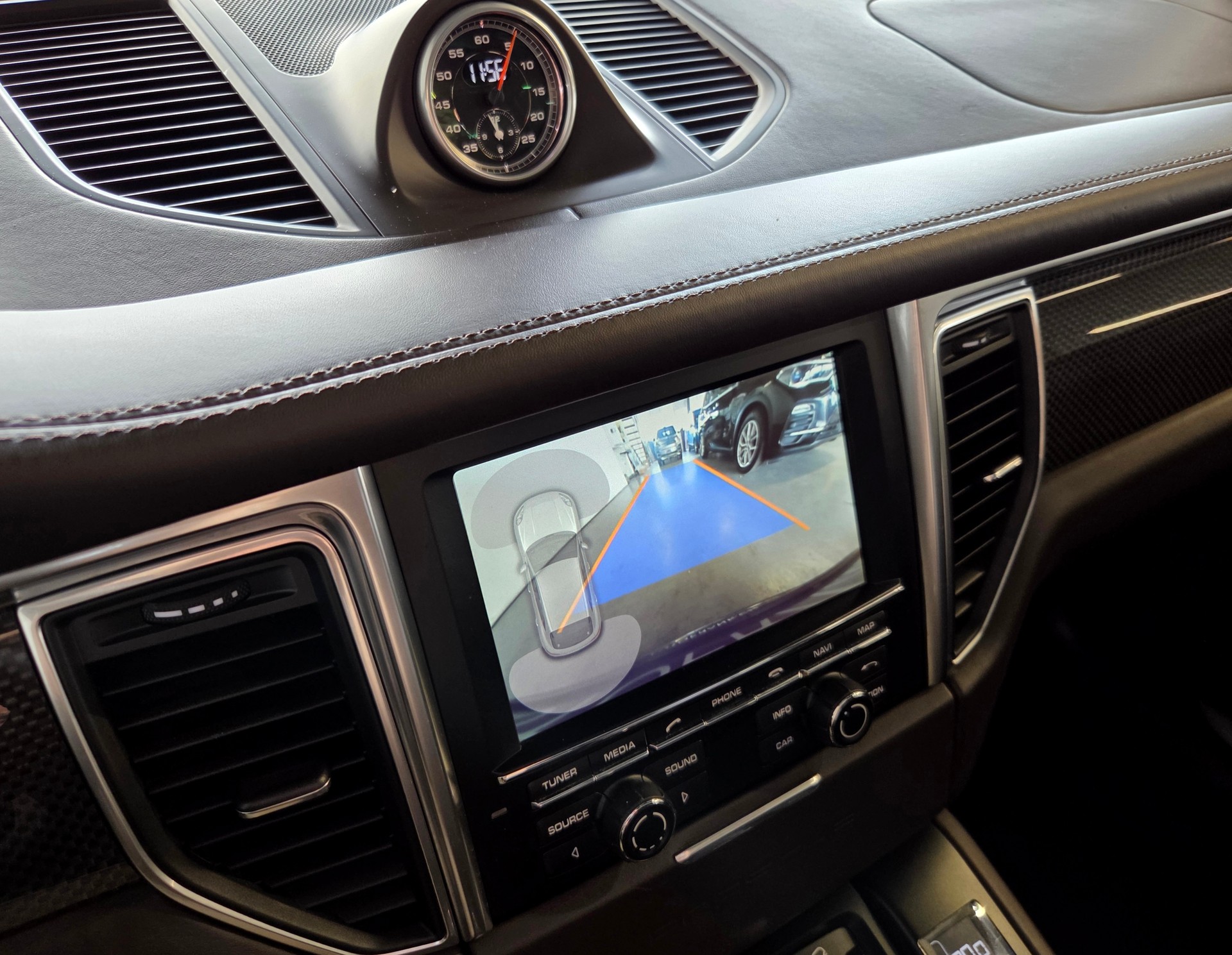 PORSCHE Macan 3.0 V6 S Diesel-image-5
