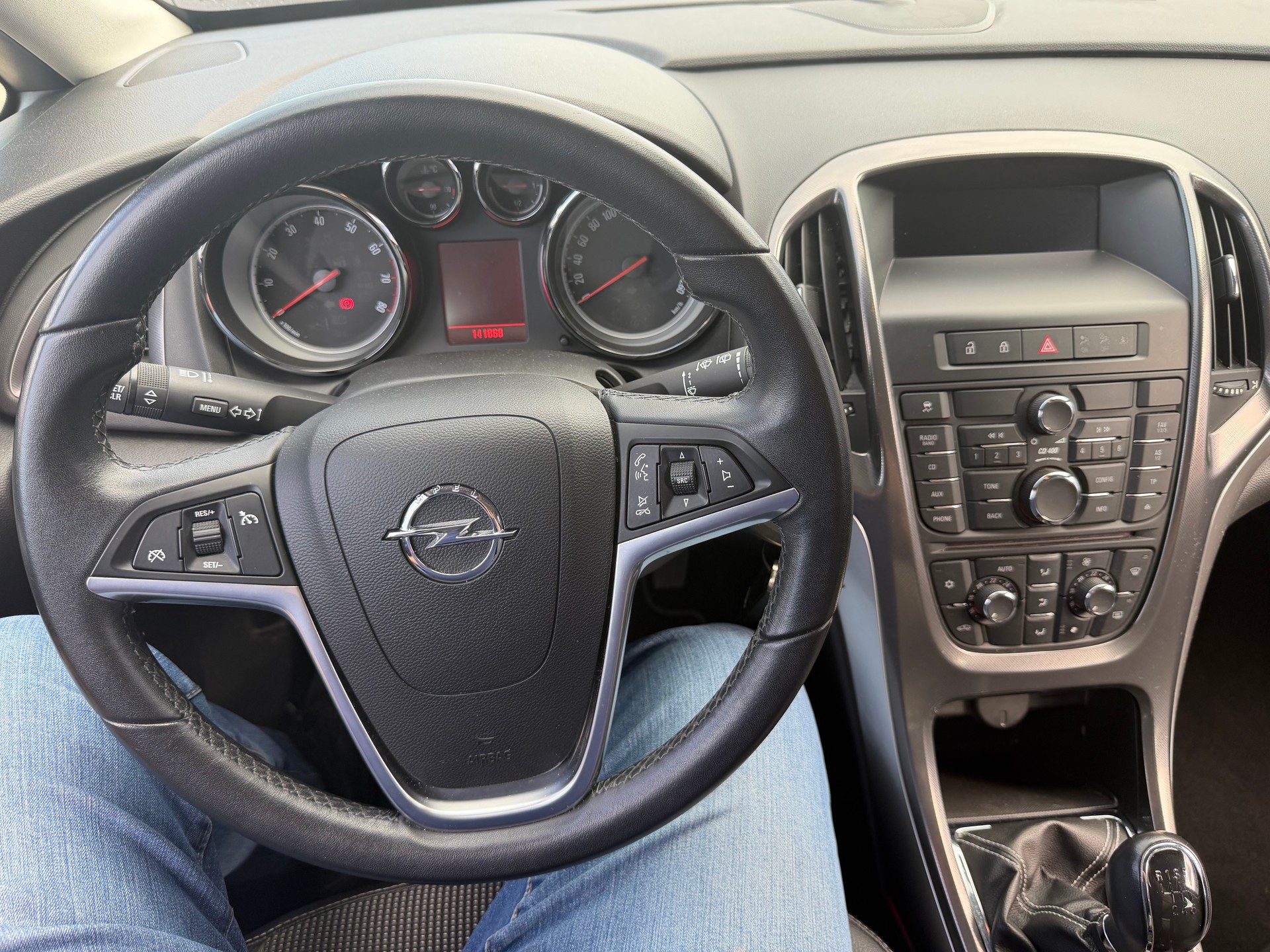 OPEL Astra 1.4i 16V Turbo Sport-image-9