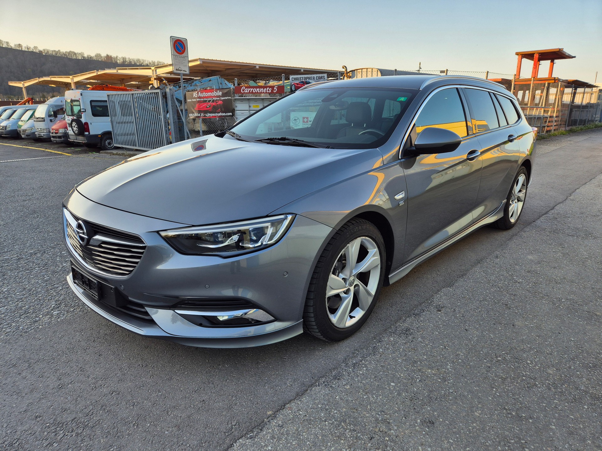 OPEL Insignia 2.0 T Sports Tourer Excellence 4WD Automat.-image-11