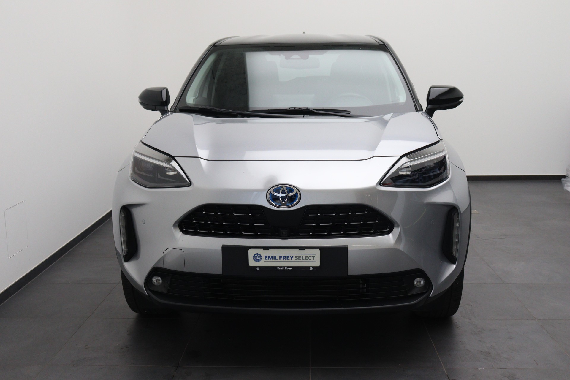 TOYOTA Yaris Cross 1.5 VVT-i HSD Elegant AWD-i-showroom-element-1