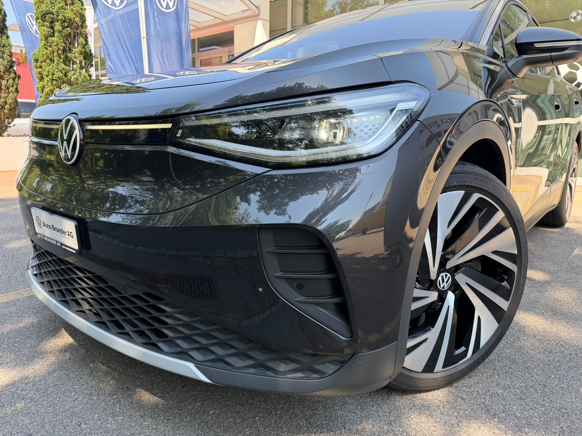 VW ID.4 Pro Performance 77 kWh 1ST Max-showroom-element-1
