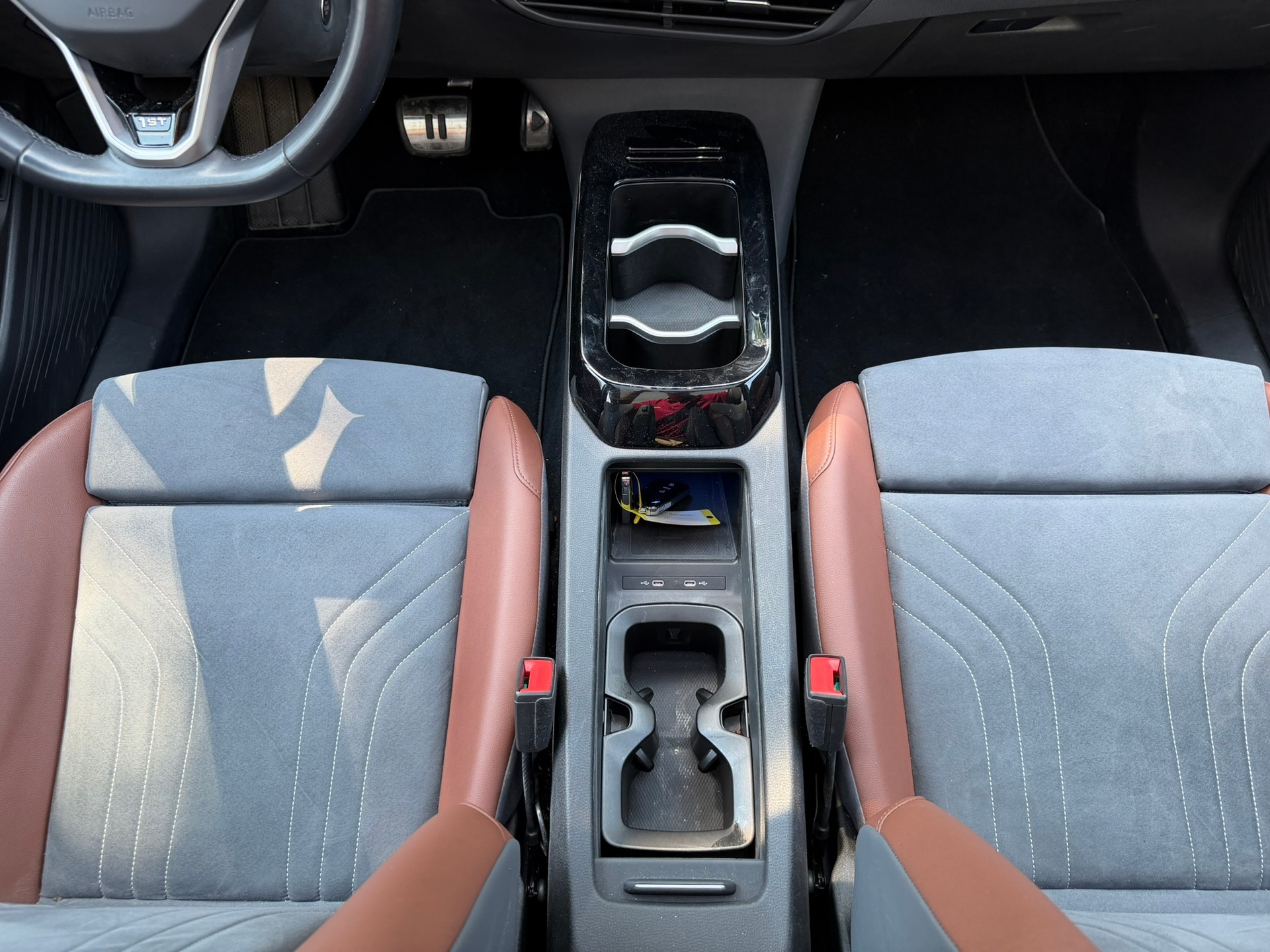 VW ID.4 Pro Performance 77 kWh 1ST Max-image-9