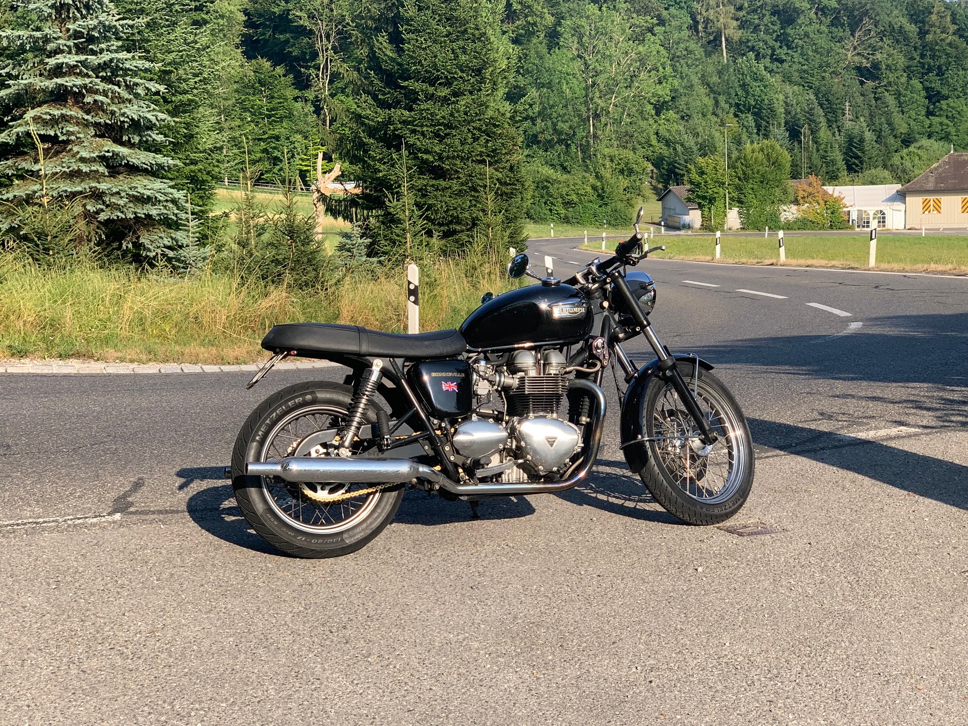TRIUMPH Bonneville 800-image-0