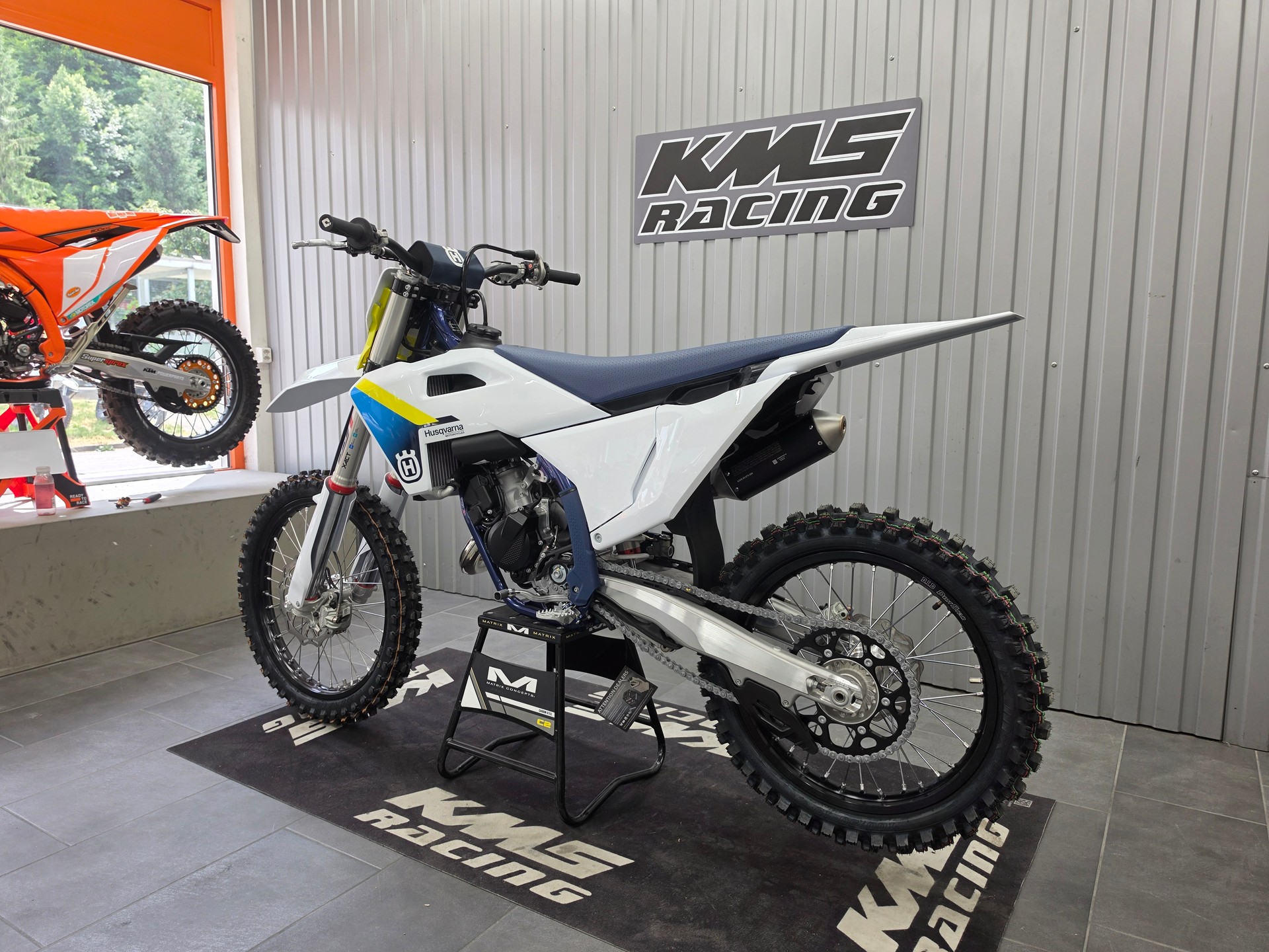 HUSQVARNA TC 125-image-11