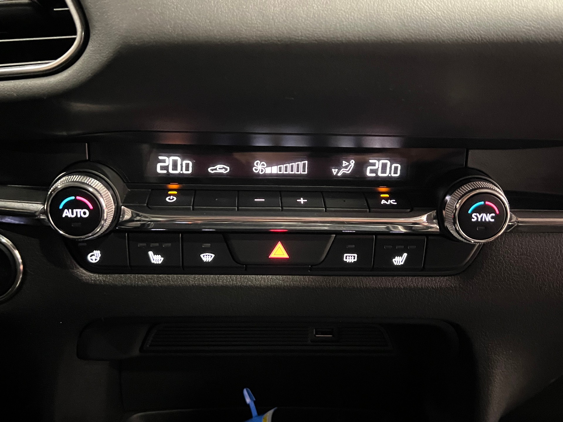 MAZDA CX-30 SKYACTIV-X M Hybrid 180 Revolution AWD Automat-image-22