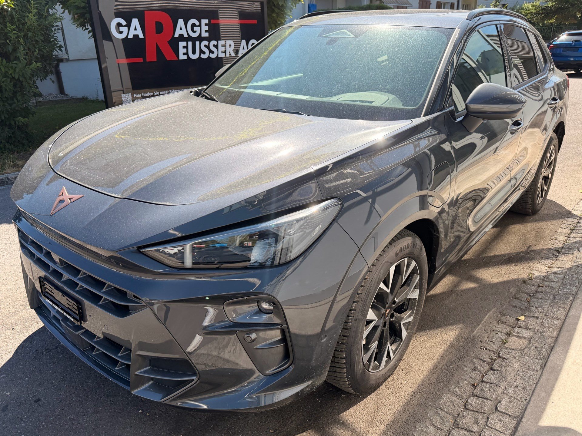 CUPRA Terramar 1.5 e-Hybrid 204 PS *** ANHÄNGERKUPPLUNG & PANORAMADACH ***