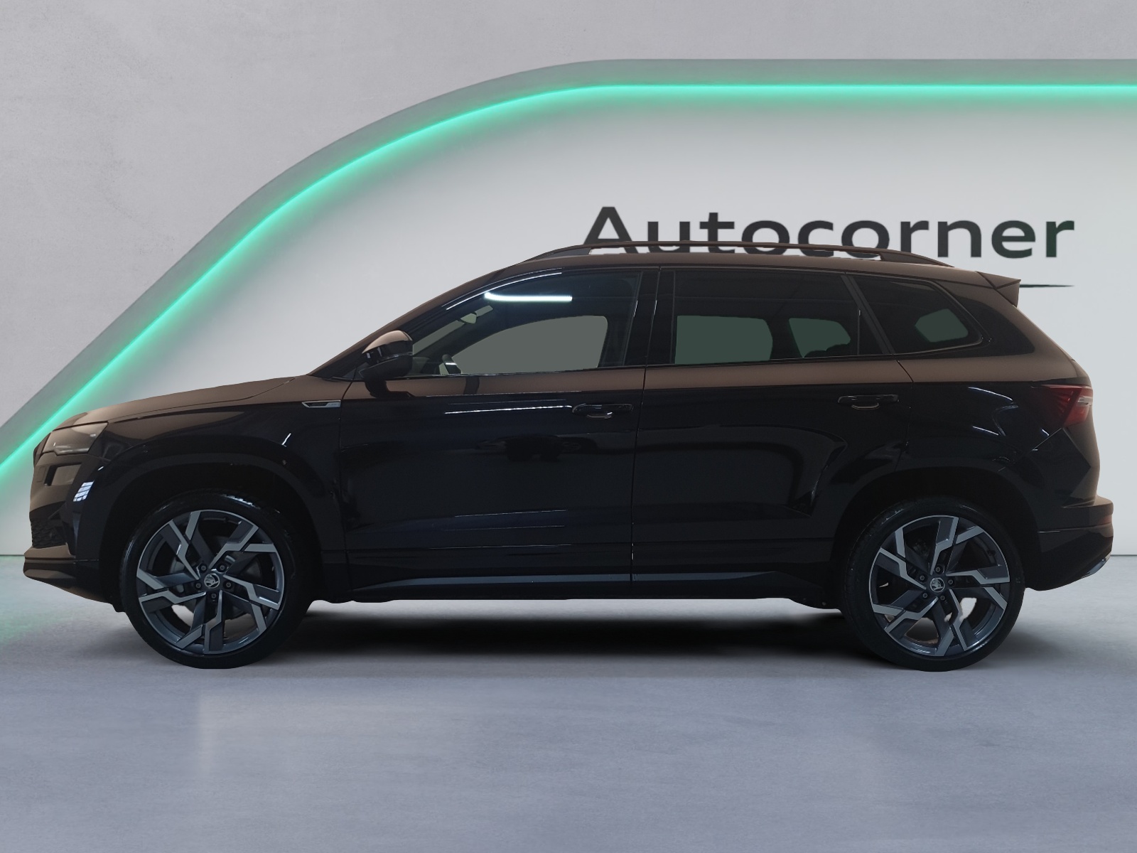 SKODA Karoq 1.5 TSI SportLine DSG-showroom-element-1
