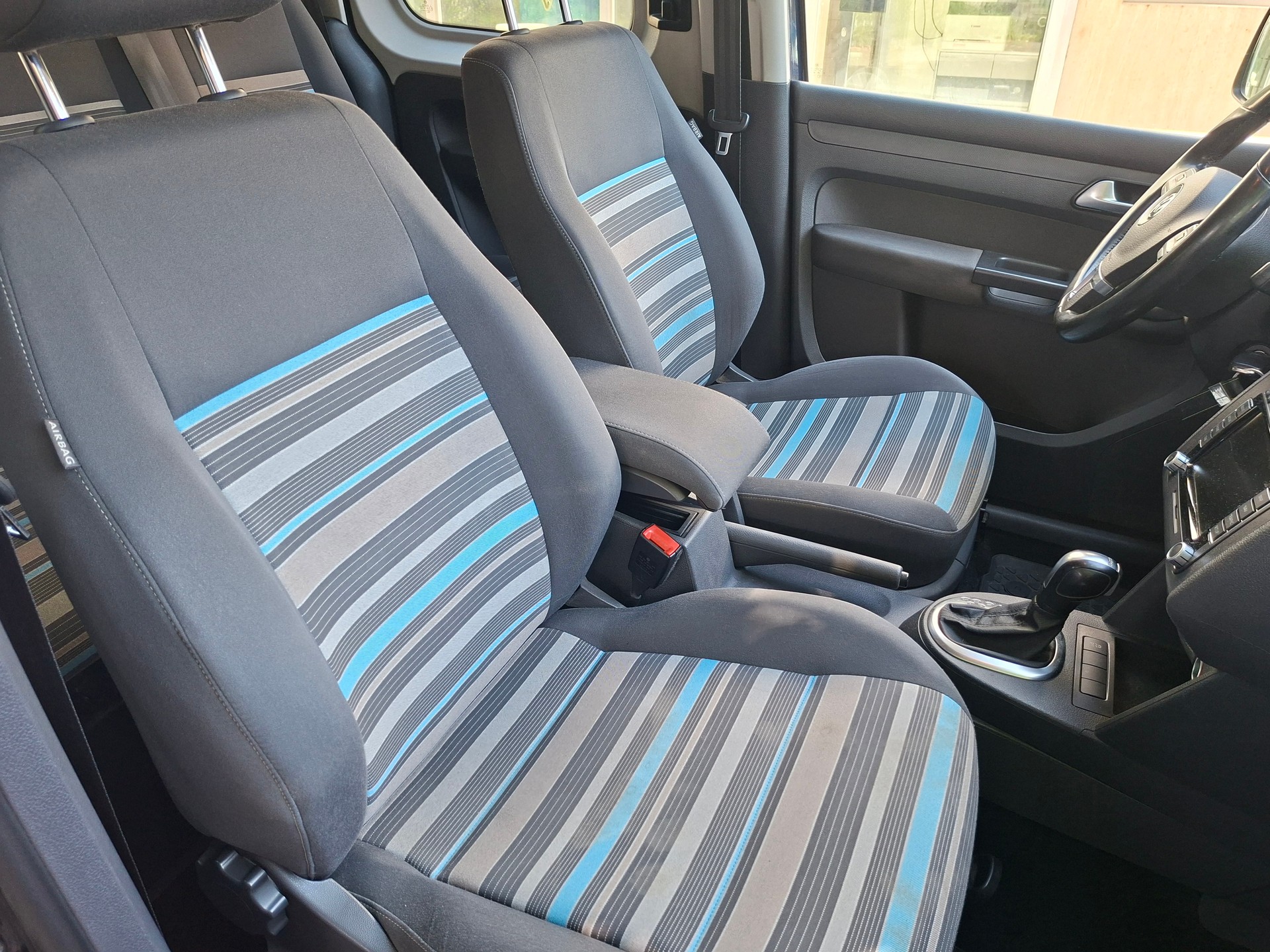 VW VW CADDY 2.0 TDI 140PS 4X4 4MOTION DSG COMPACT CAMPER 5SITZE-image-6