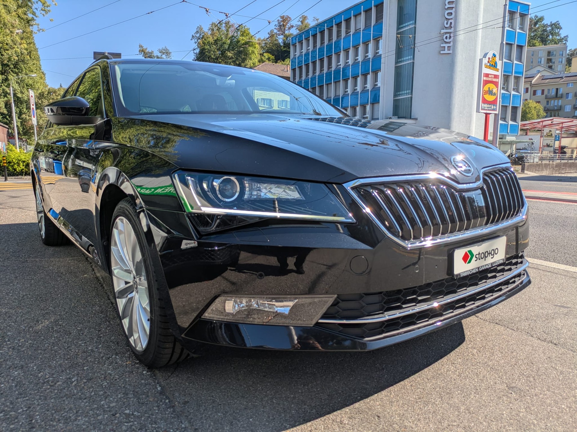 SKODA Superb Combi 2.0 TDi Ambition 4x4 DSG-showroom-element-1