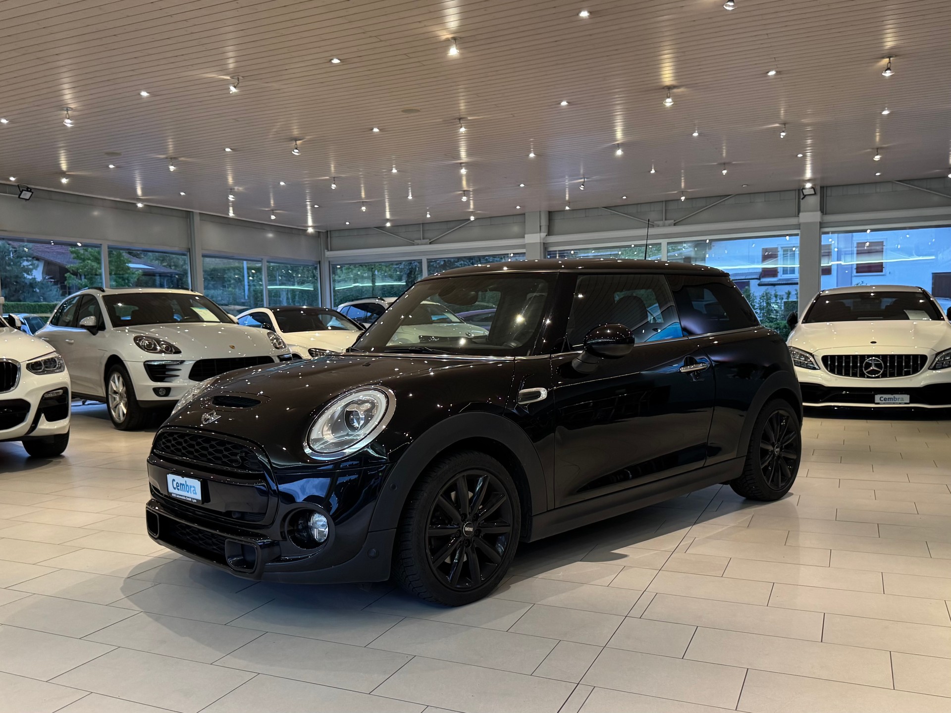 MINI Cooper S Steptronic-showroom-element-2
