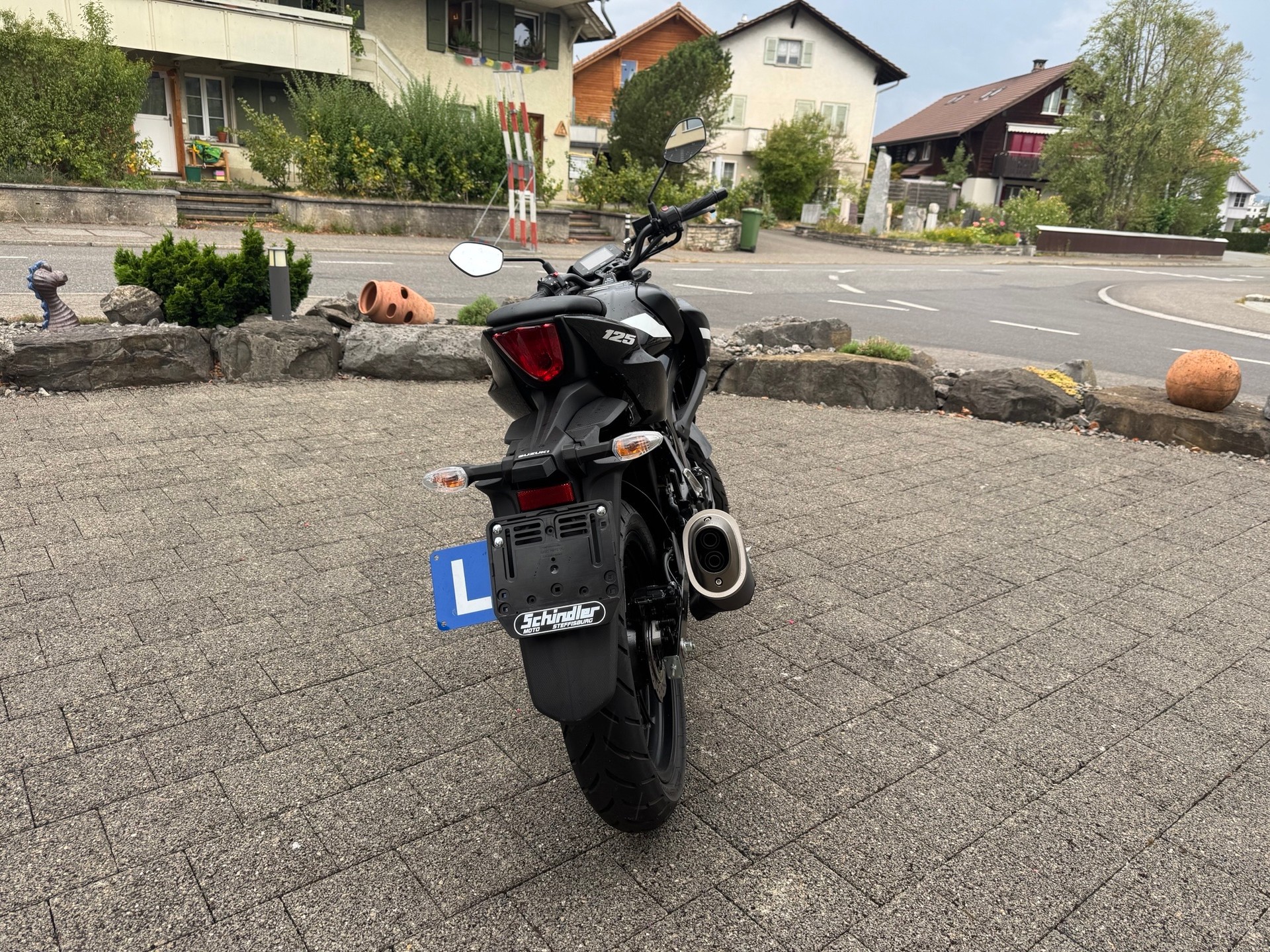 SUZUKI GSX-S 125-image-3