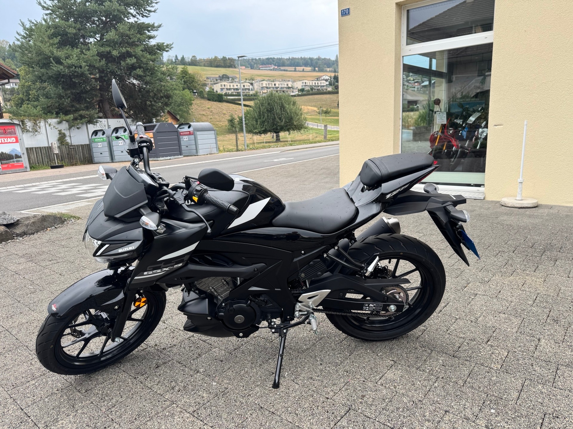 SUZUKI GSX-S 125-image-0
