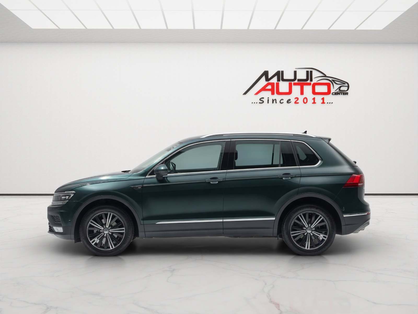 VW Tiguan 2.0 TDI SCR Highline4Motion DSG-showroom-element-1