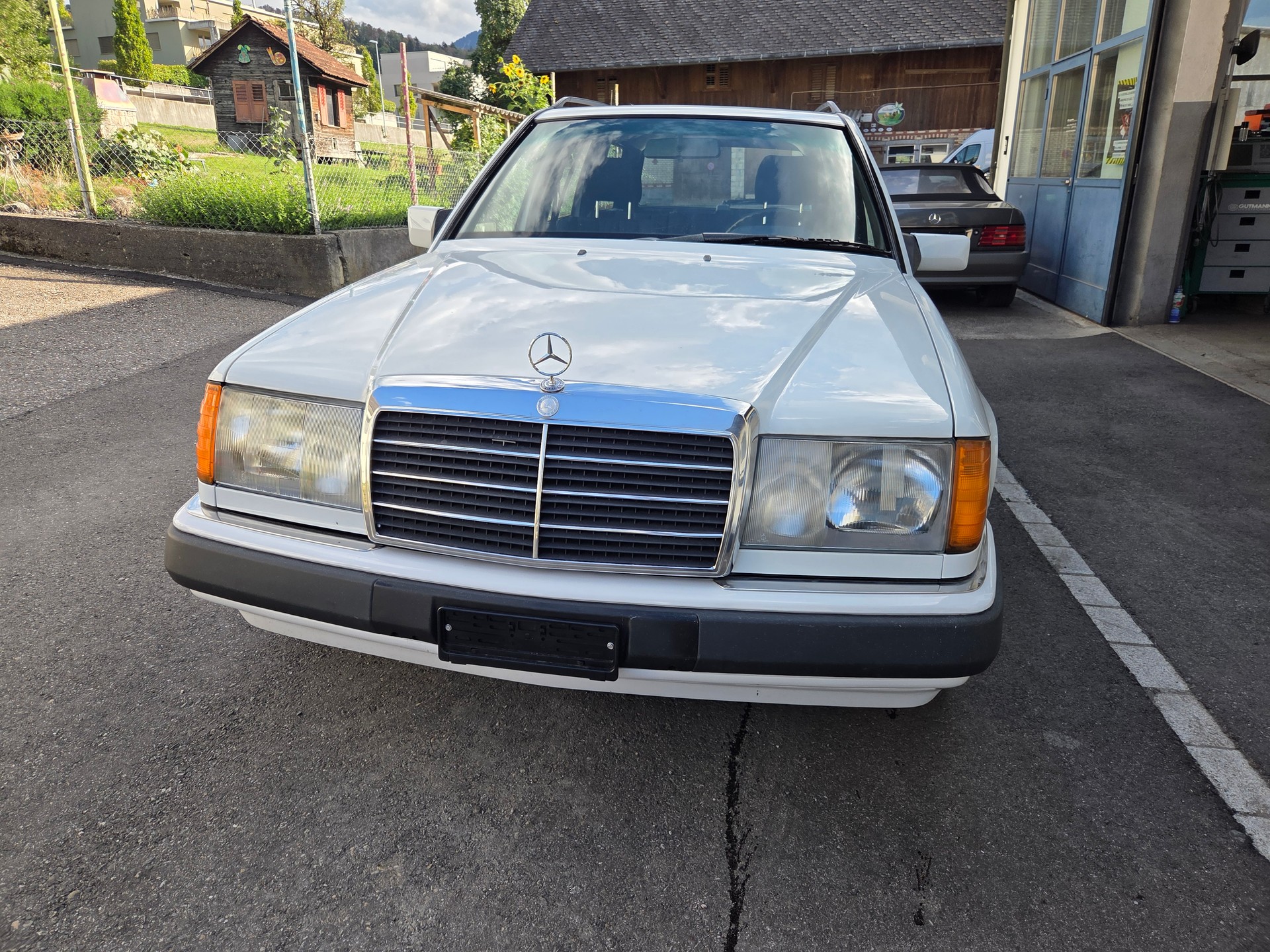MERCEDES-BENZ 250 TD