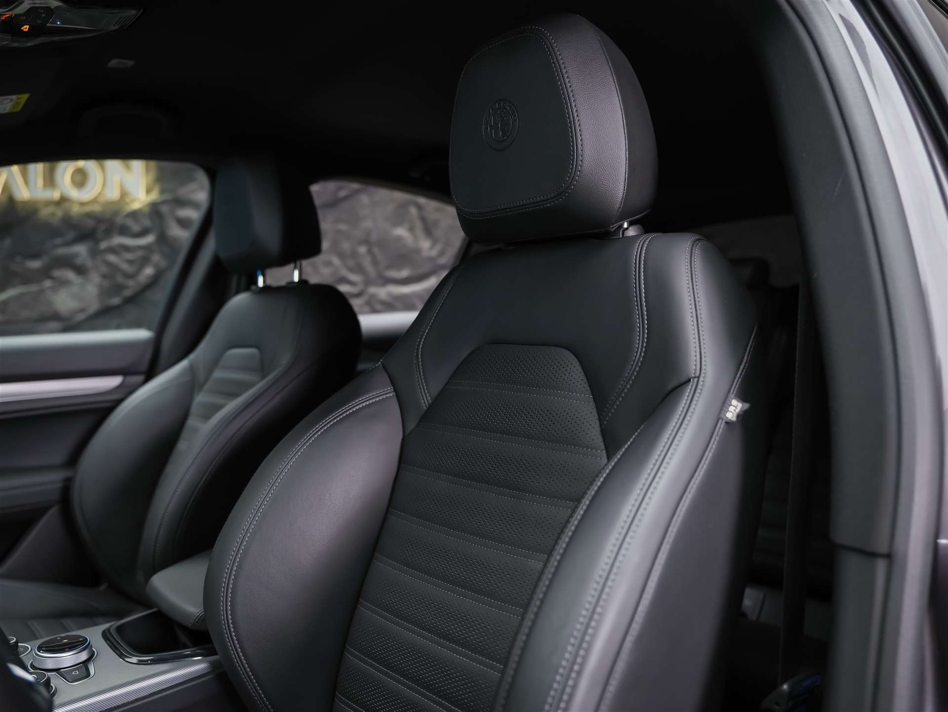 ALFA ROMEO Stelvio 2.2 JTDM Sprint Q4 AT8 *Assistenten*Sitzheizung*Lenkradheizung*-image-9