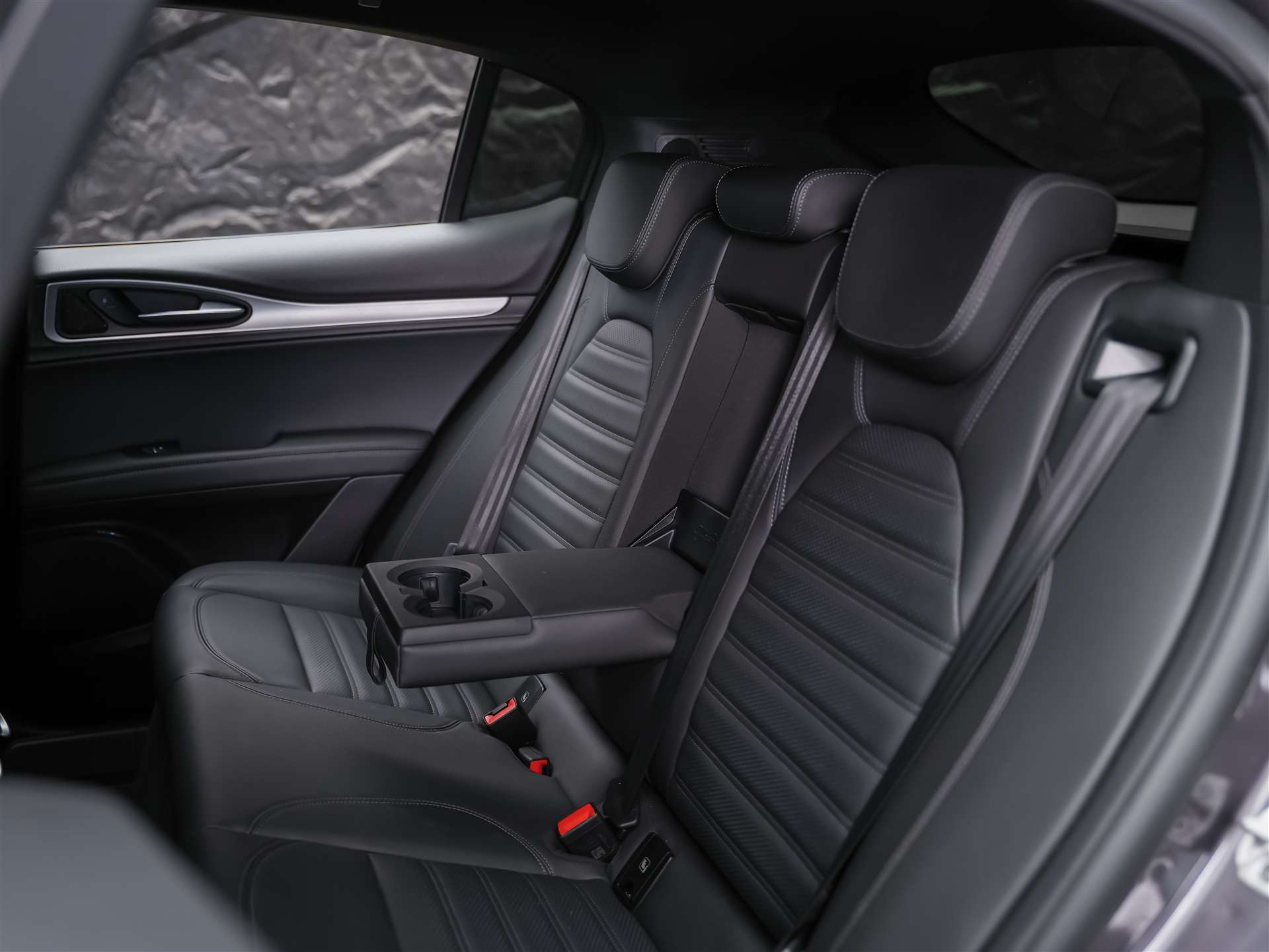ALFA ROMEO Stelvio 2.2 JTDM Sprint Q4 AT8 *Assistenten*Sitzheizung*Lenkradheizung*-image-13