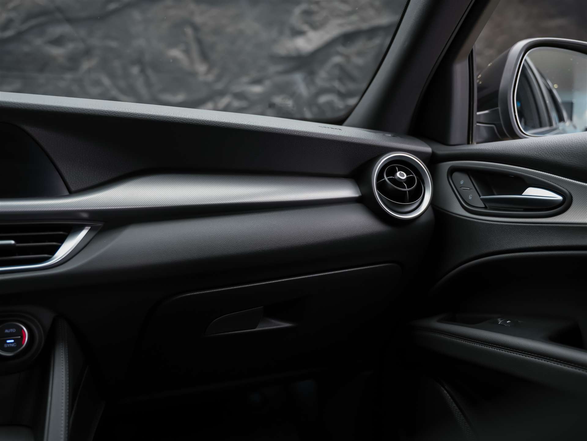 ALFA ROMEO Stelvio 2.2 JTDM Sprint Q4 AT8 *Assistenten*Sitzheizung*Lenkradheizung*-image-20