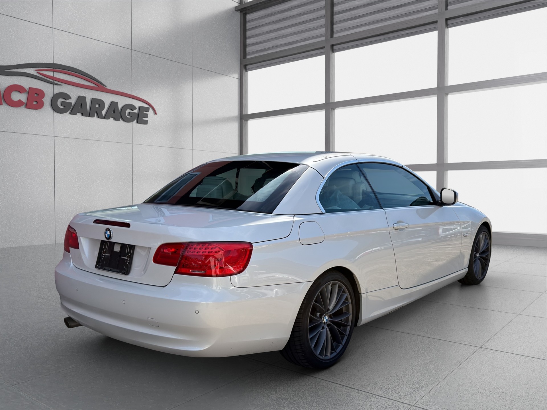 BMW 320i Cabriolet Steptronic-image-6