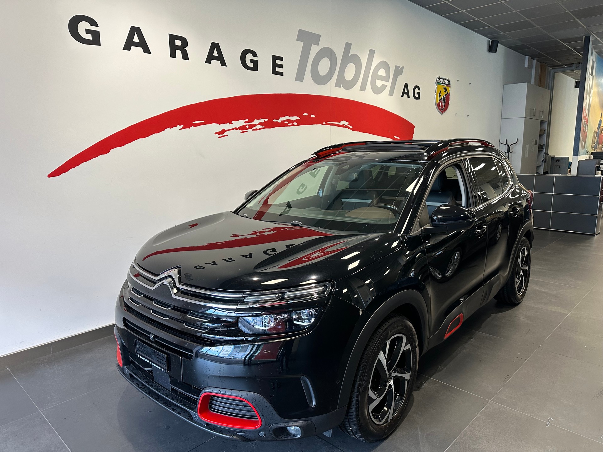 CITROEN C5 Aircross 1.6i PureTech Shine EAT8-showroom-element-3