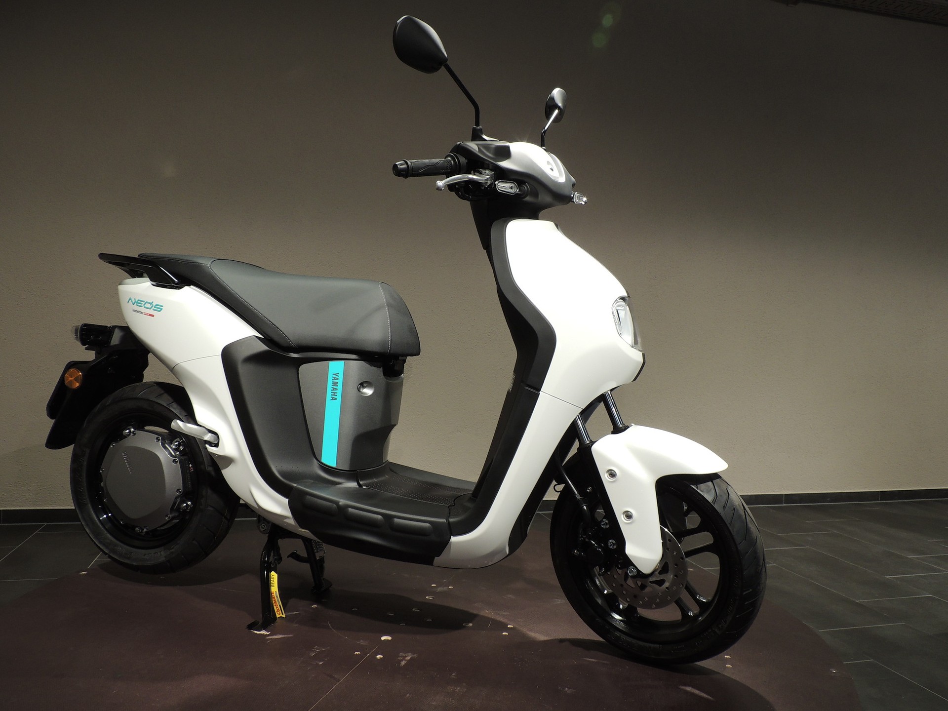 YAMAHA NEO's-image-0