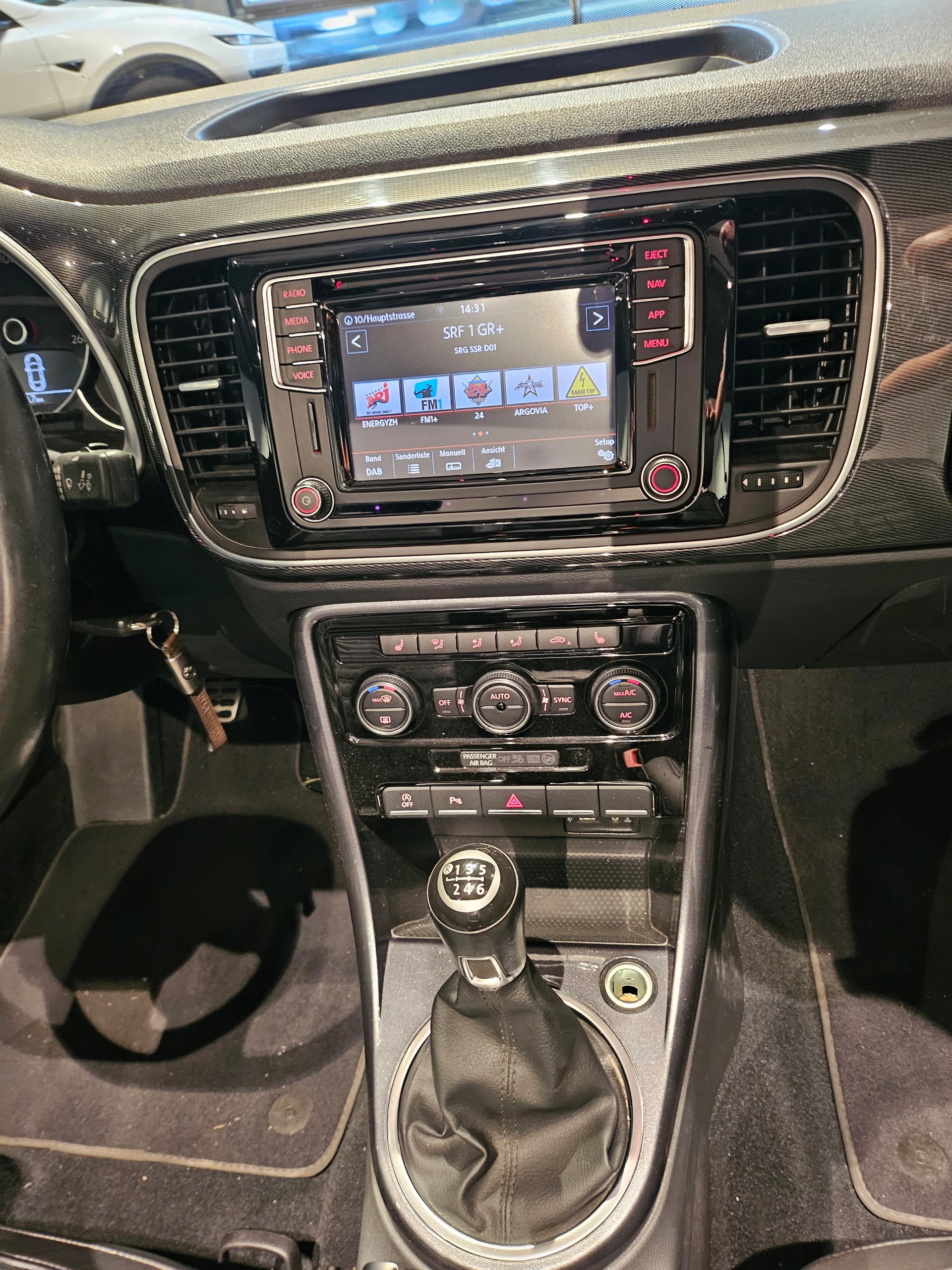VW Beetle Cabriolet 2.0 TSI BMT R-Line đ„20 Zollđ„-image-26