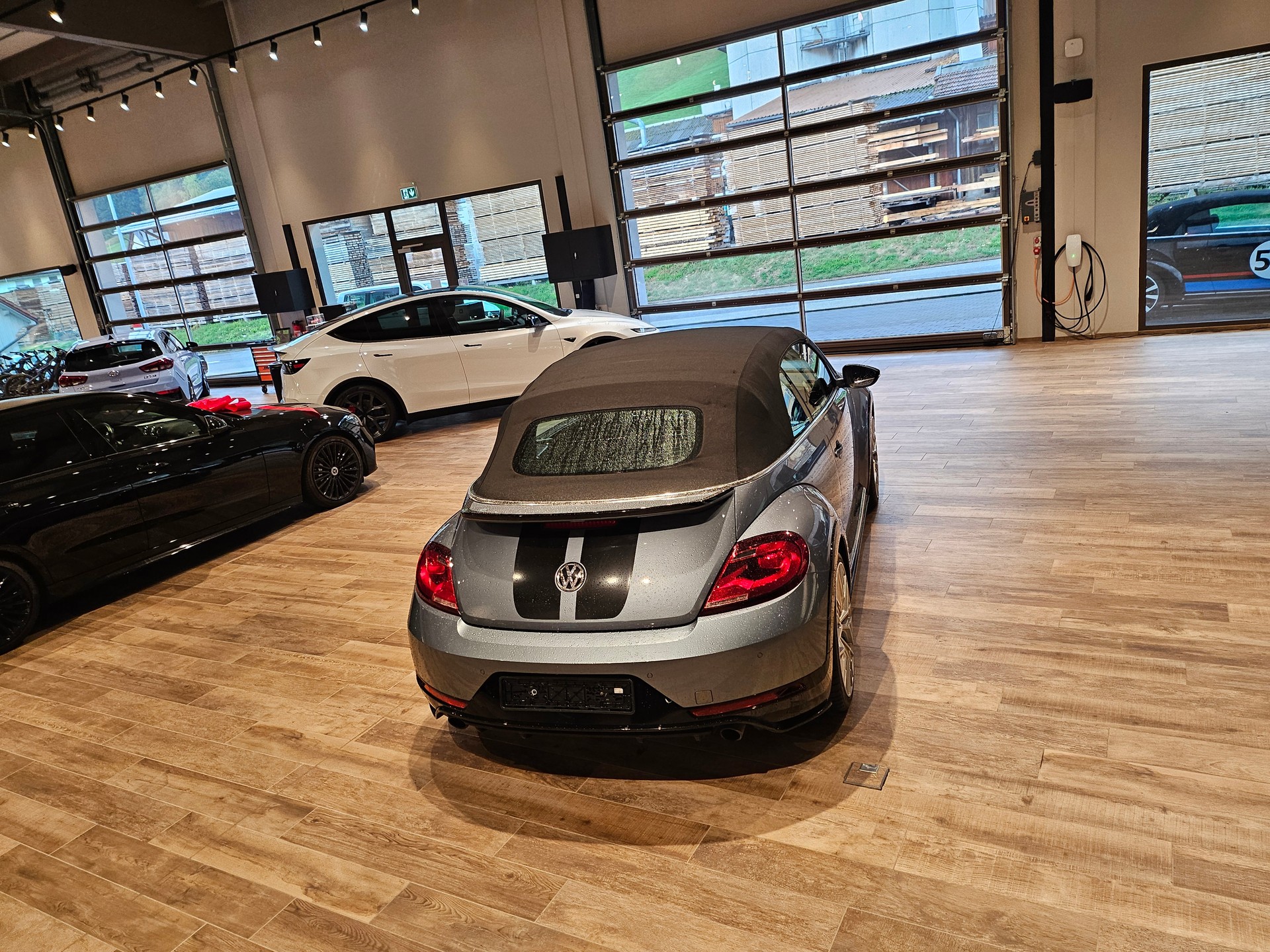 VW Beetle Cabriolet 2.0 TSI BMT R-Line đ„20 Zollđ„-image-11